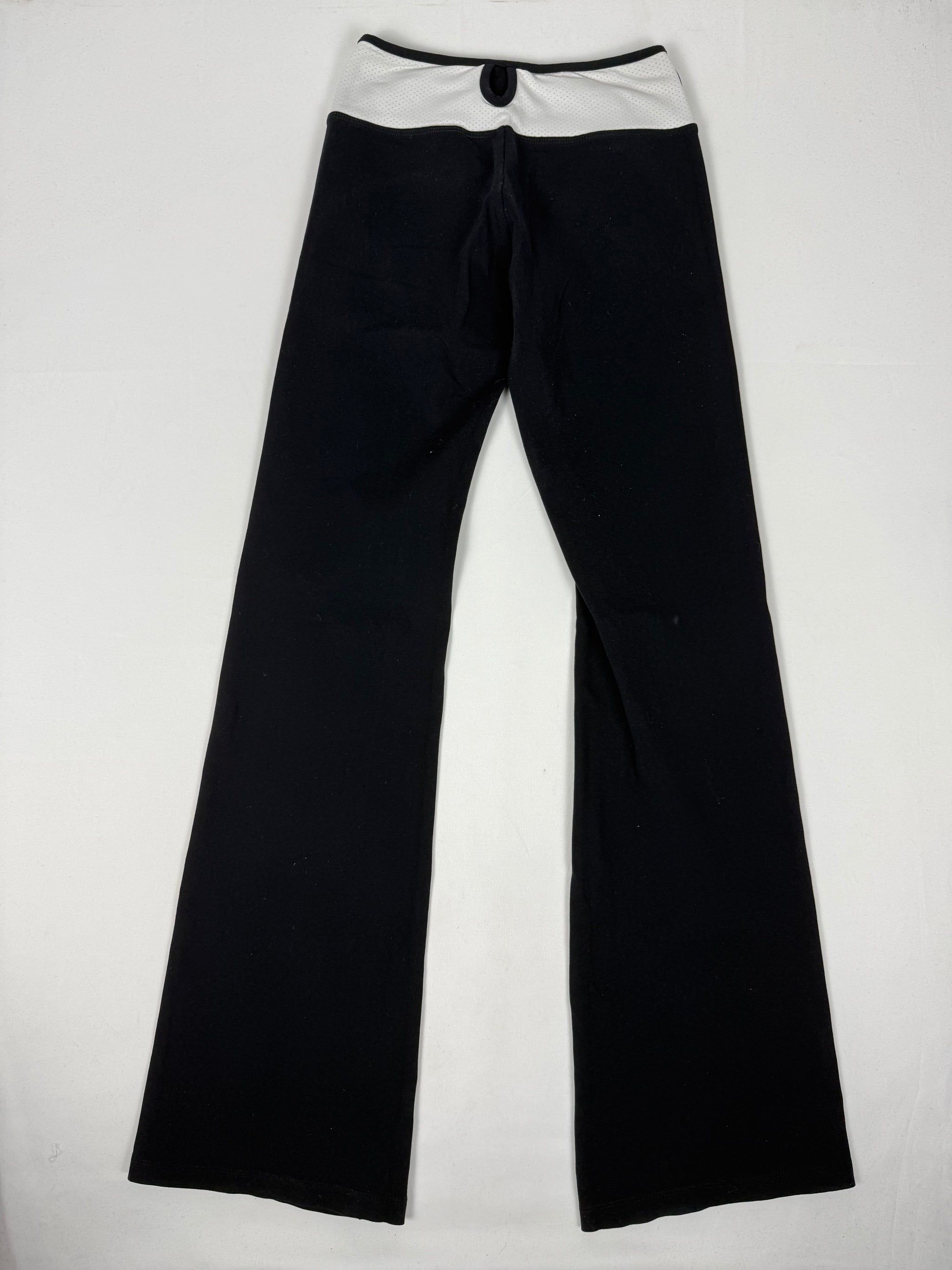 Black stretchy activewear flare pants (S)