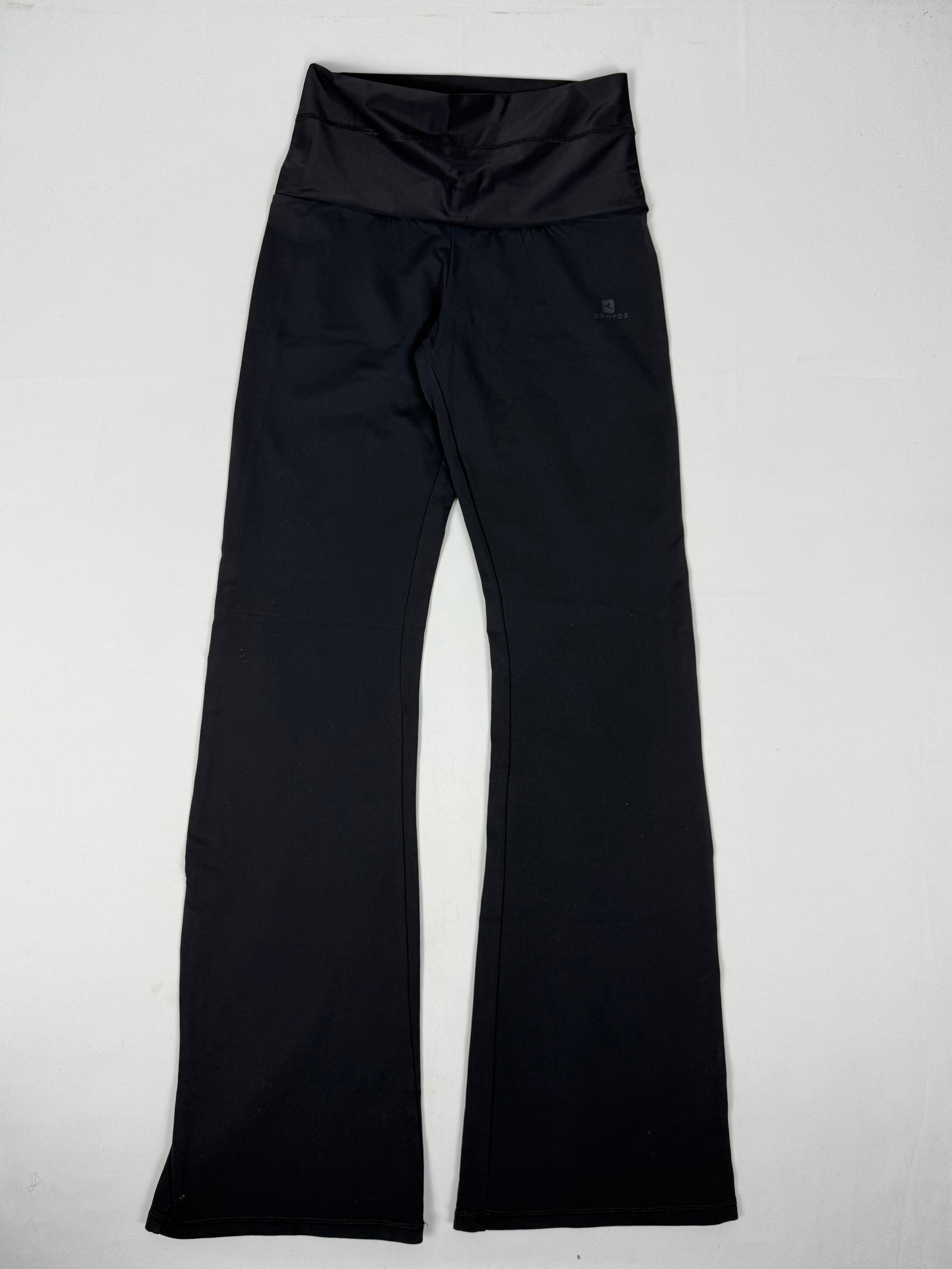 Black activewear stretchy flare pants (XS)