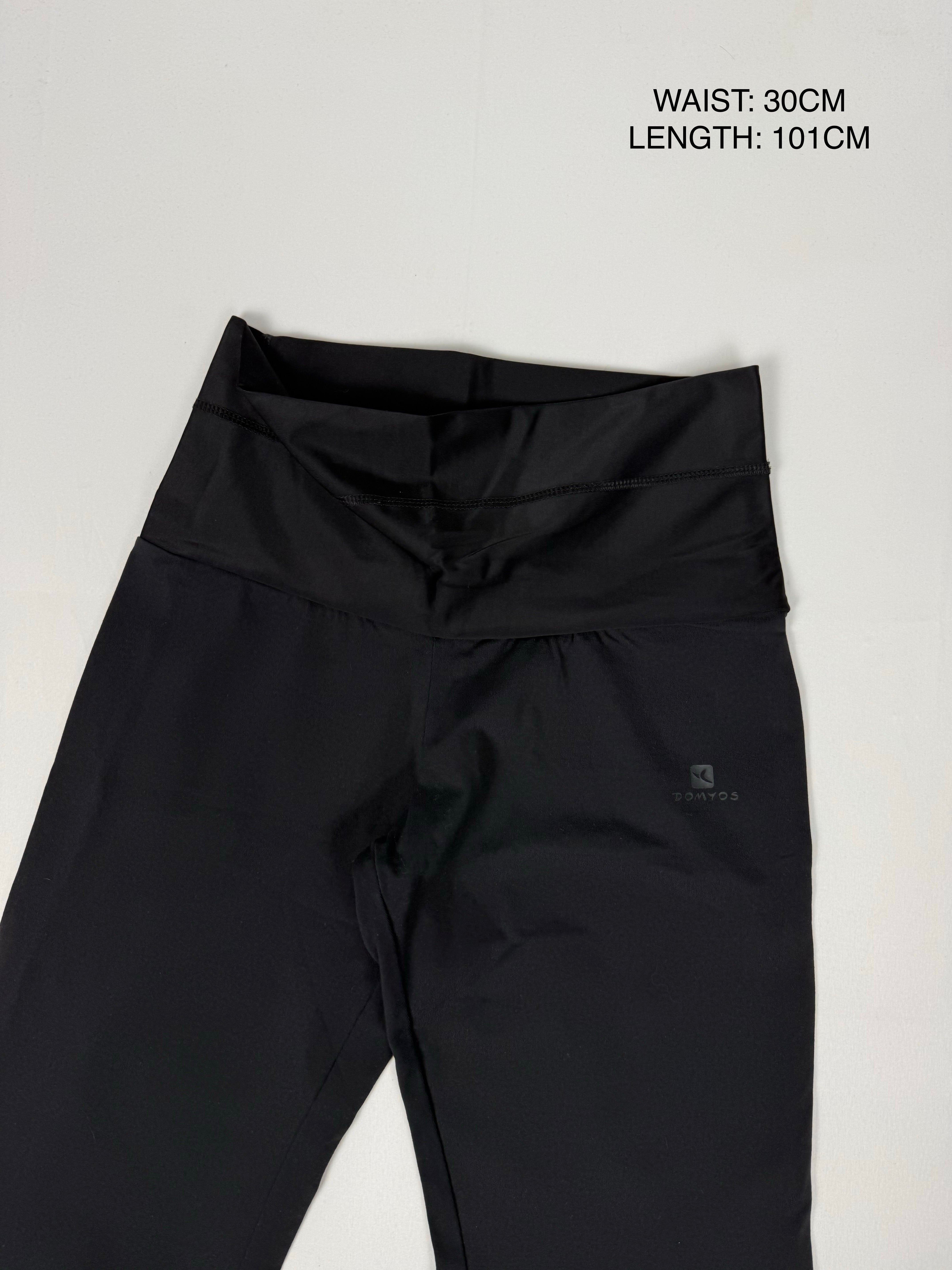 Black activewear stretchy flare pants (XS)