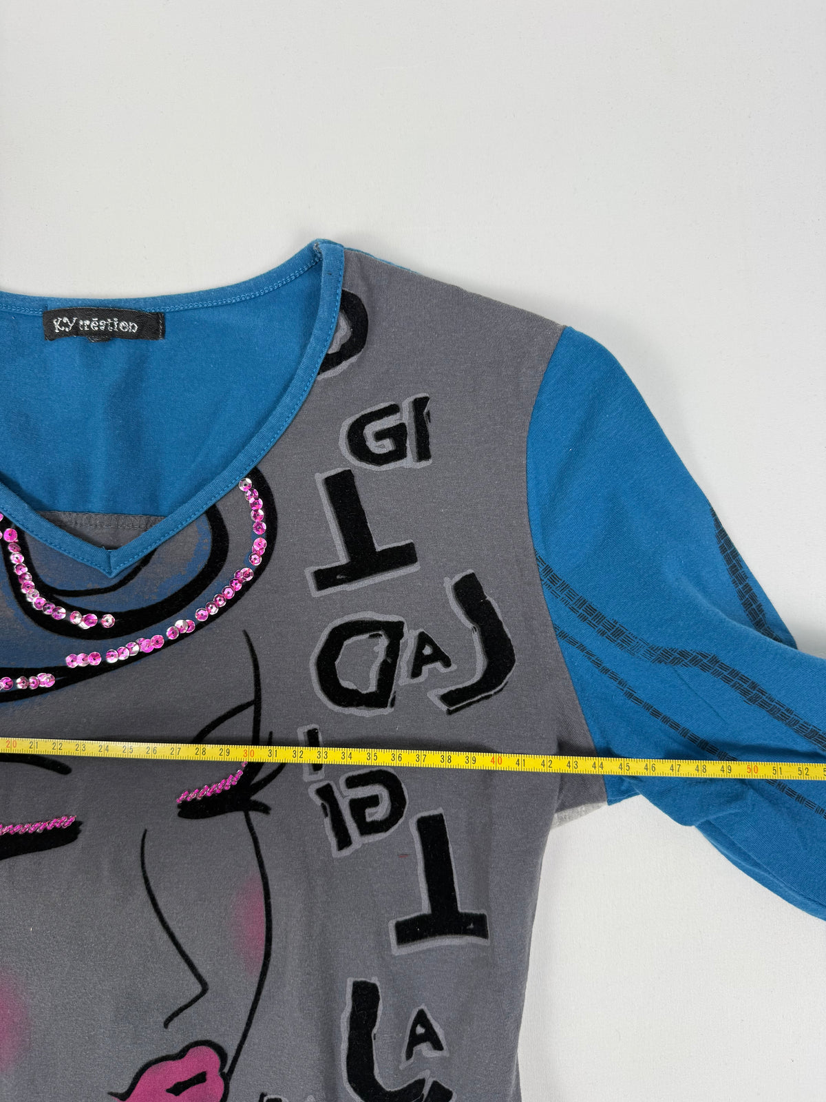 Blue graphic long sleeves top (L)