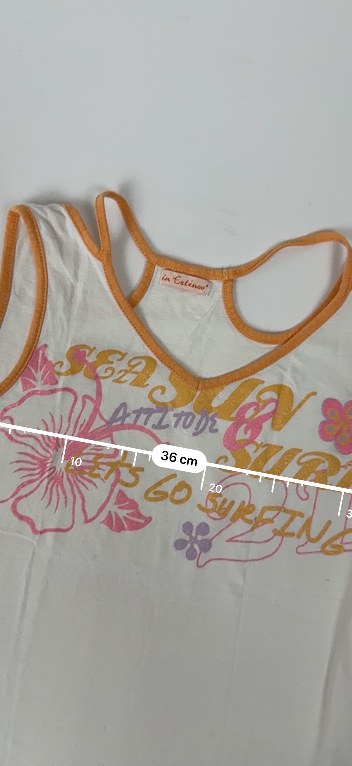 White hibiscus graphic top (XS)