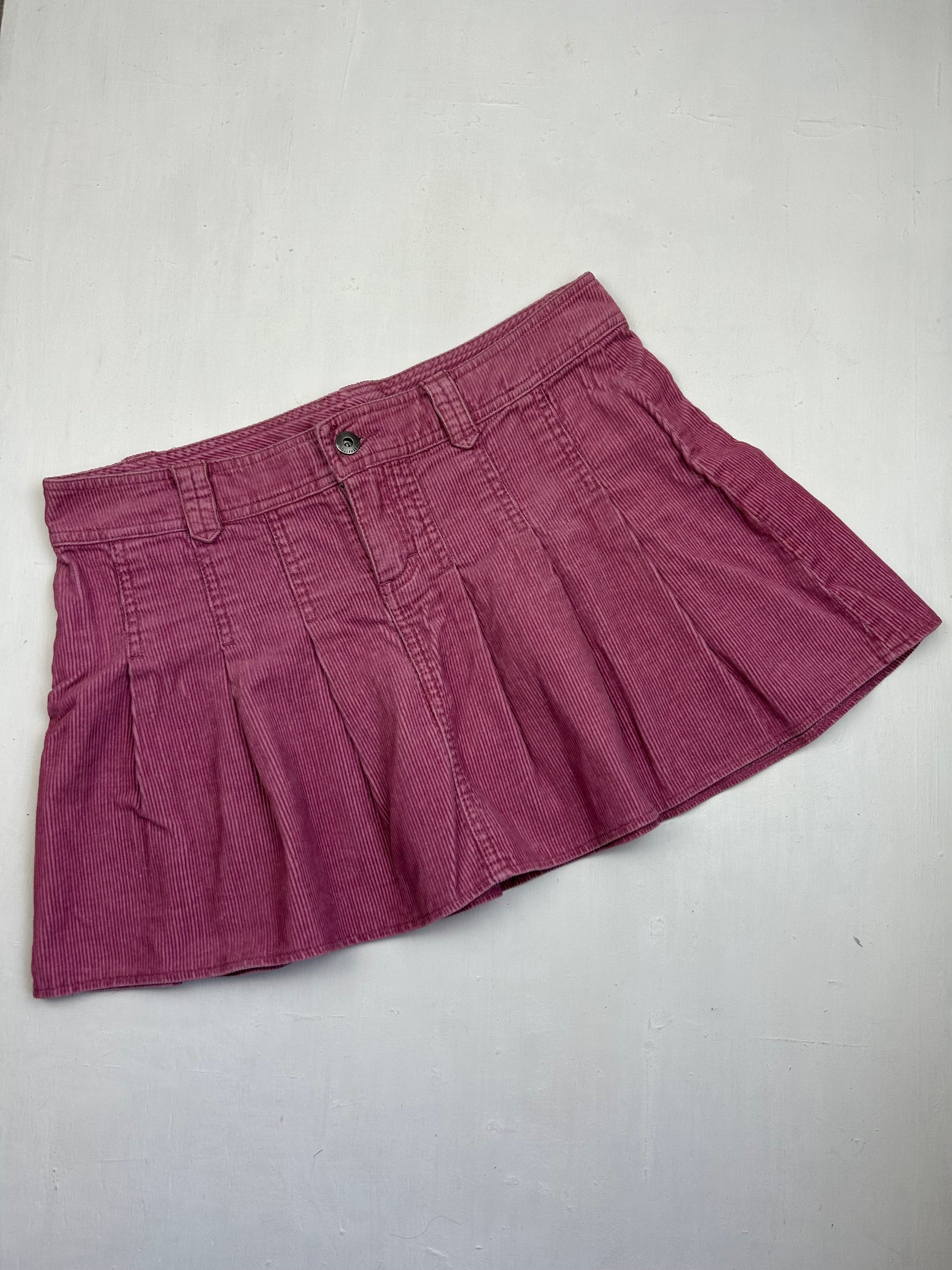 Velvet ribbed denim low rise pleated mini skirt (L)