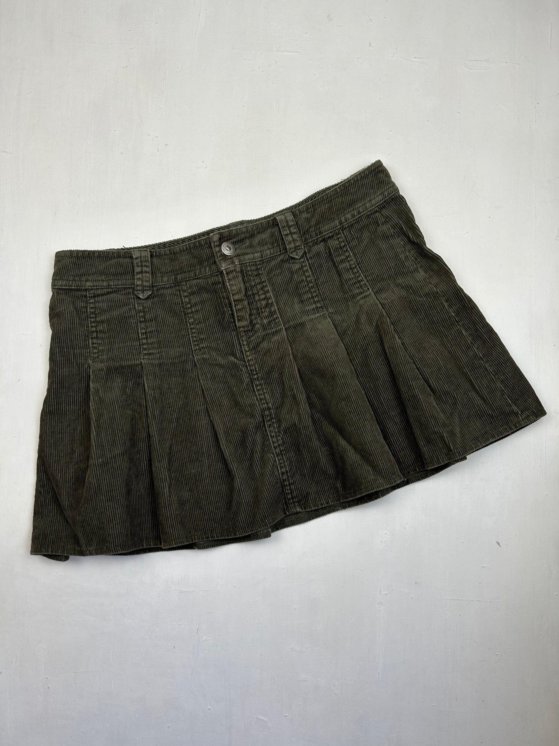 Velvet ribbed denim low rise pleated mini skirt (L)