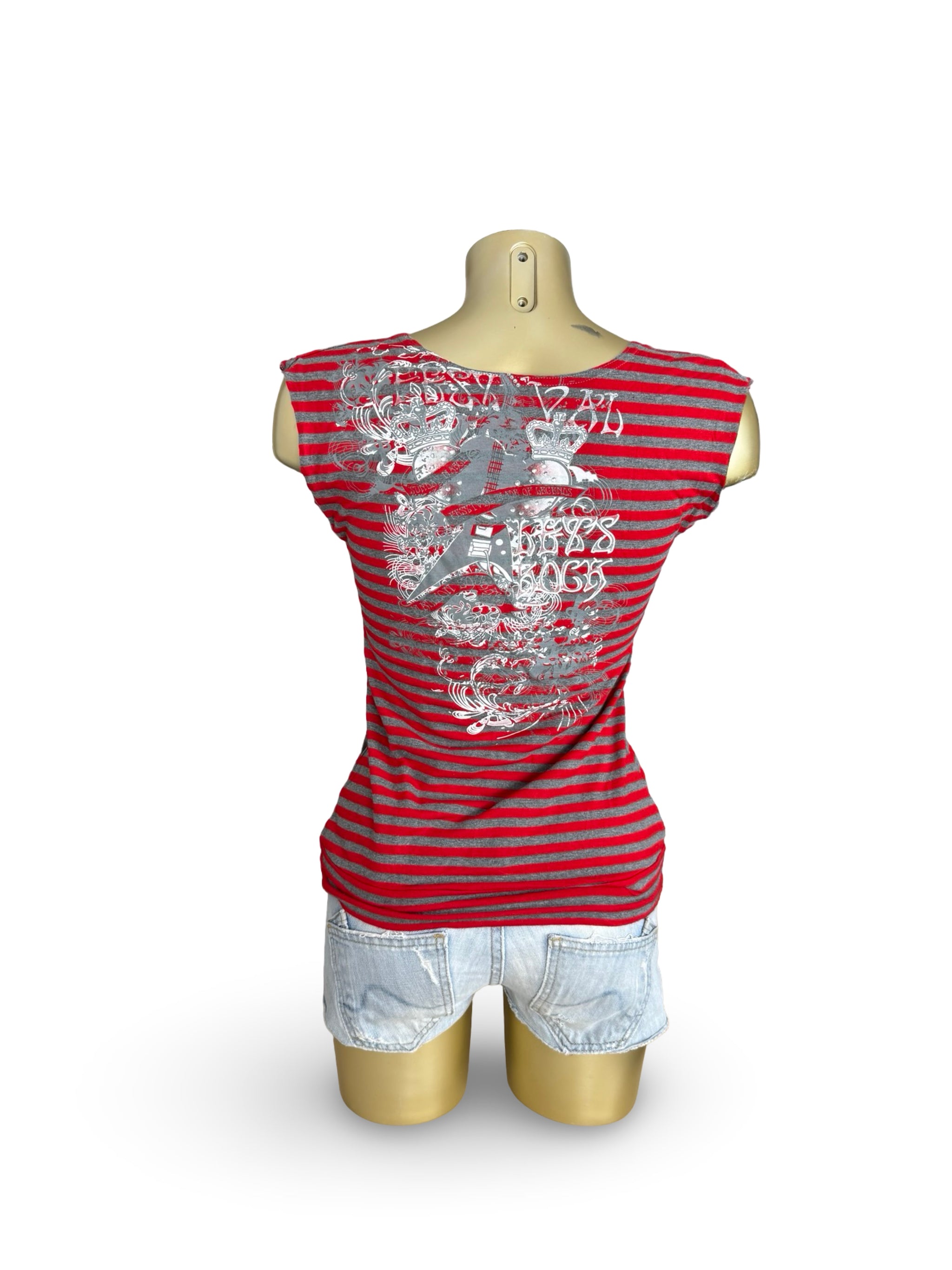 Red striped graphic cotton tee (L)