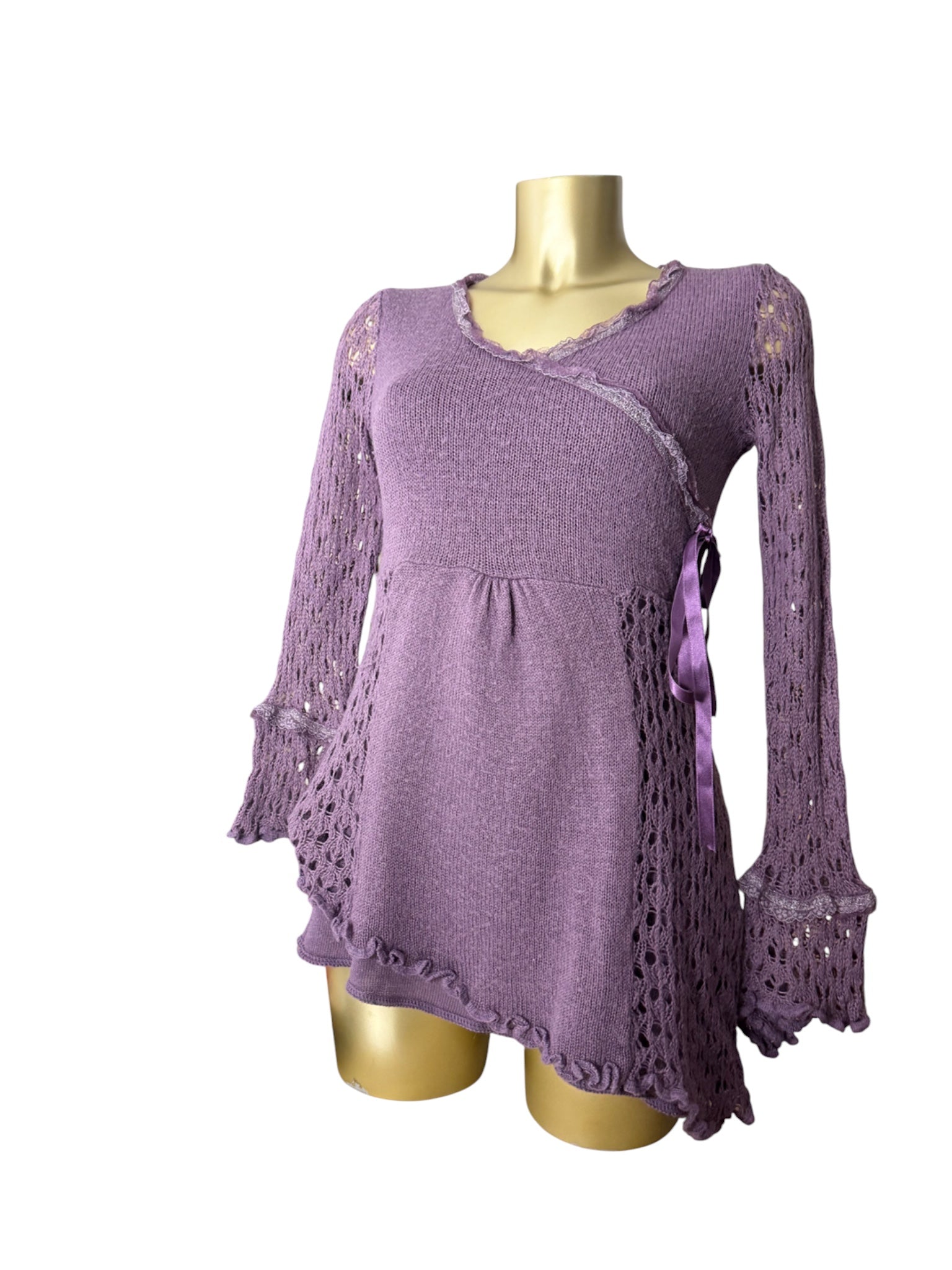Purple embroidered asymmetric jumper (M/L)
