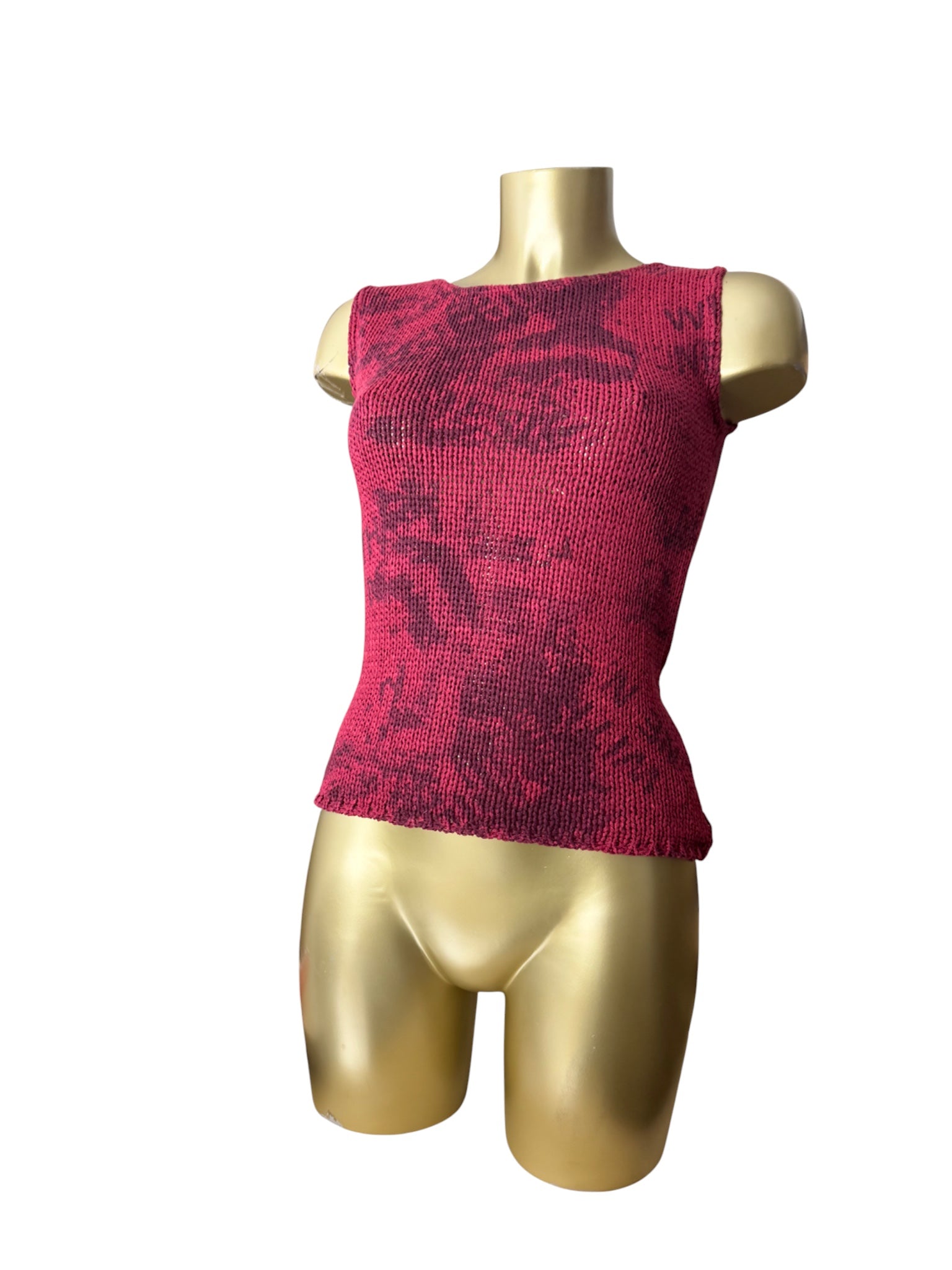 Red graphic knitted tank top (S/M)