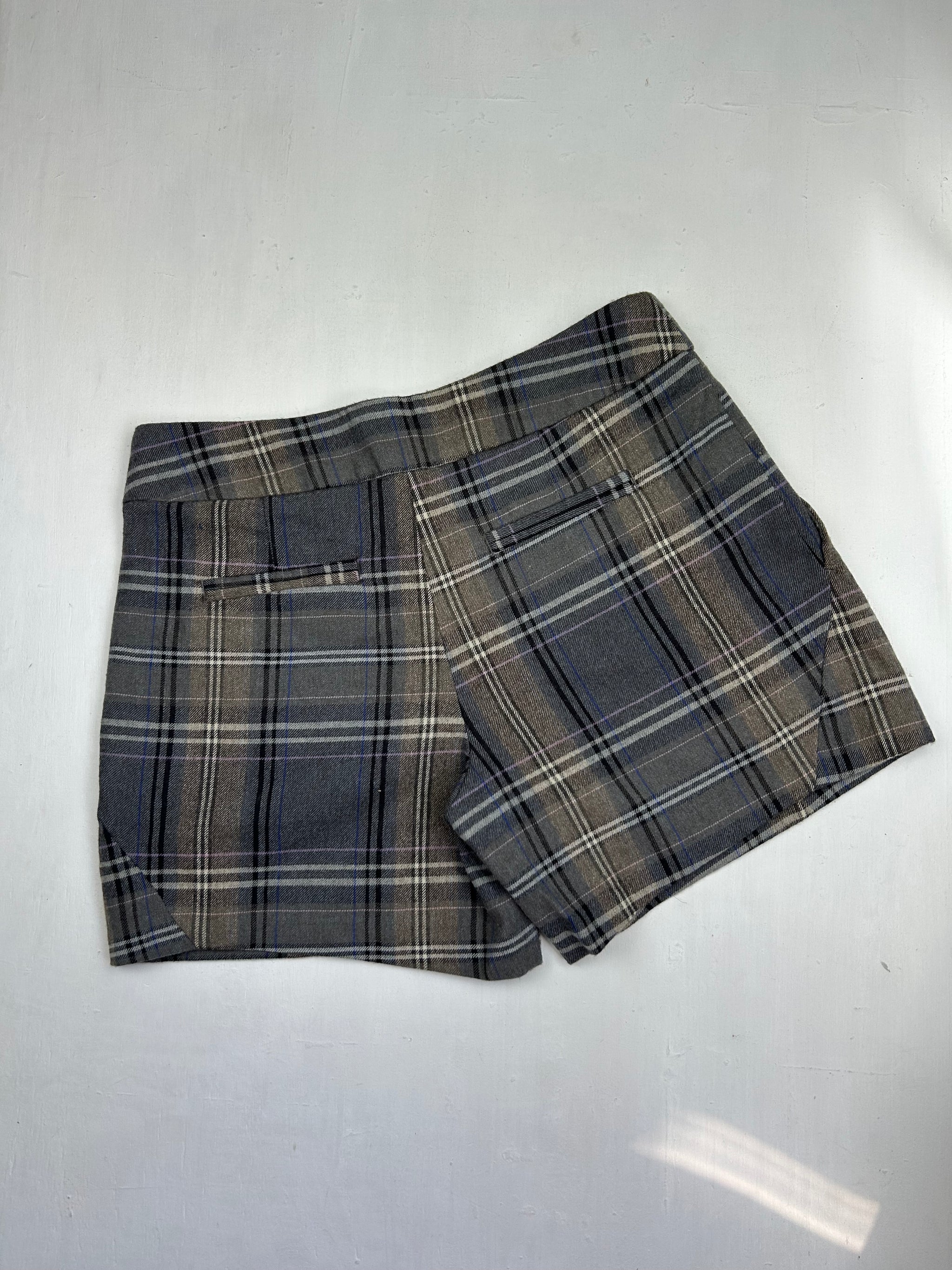 Grey check print office wool mini short (L)
