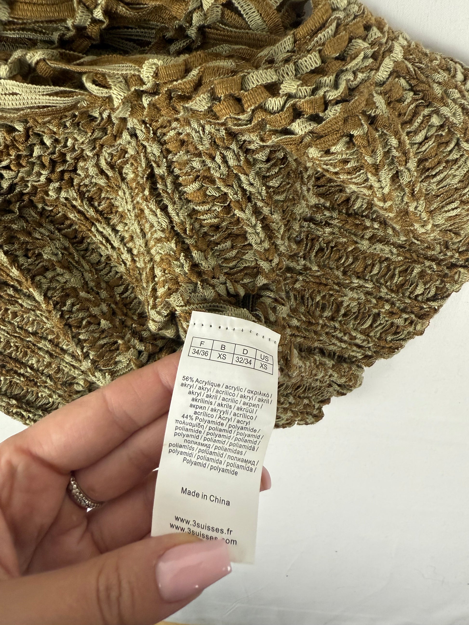 Khaki crochet tight fit tee (XS/S)