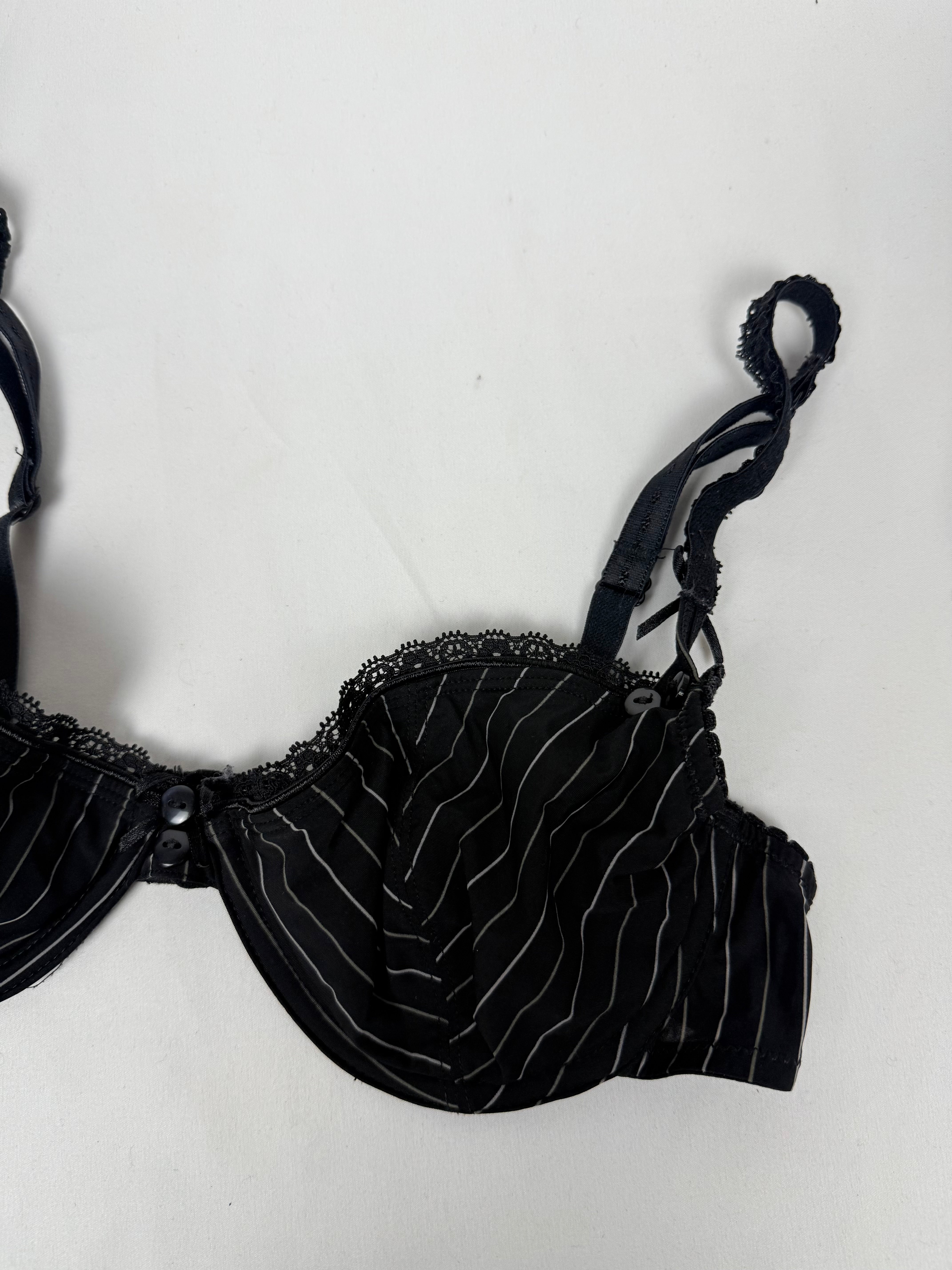 Black lace up striped balcony vintage bra (90C)