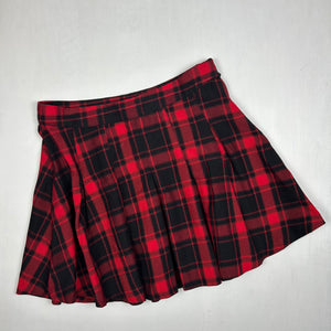 Red & black check print pleated skirt (M)