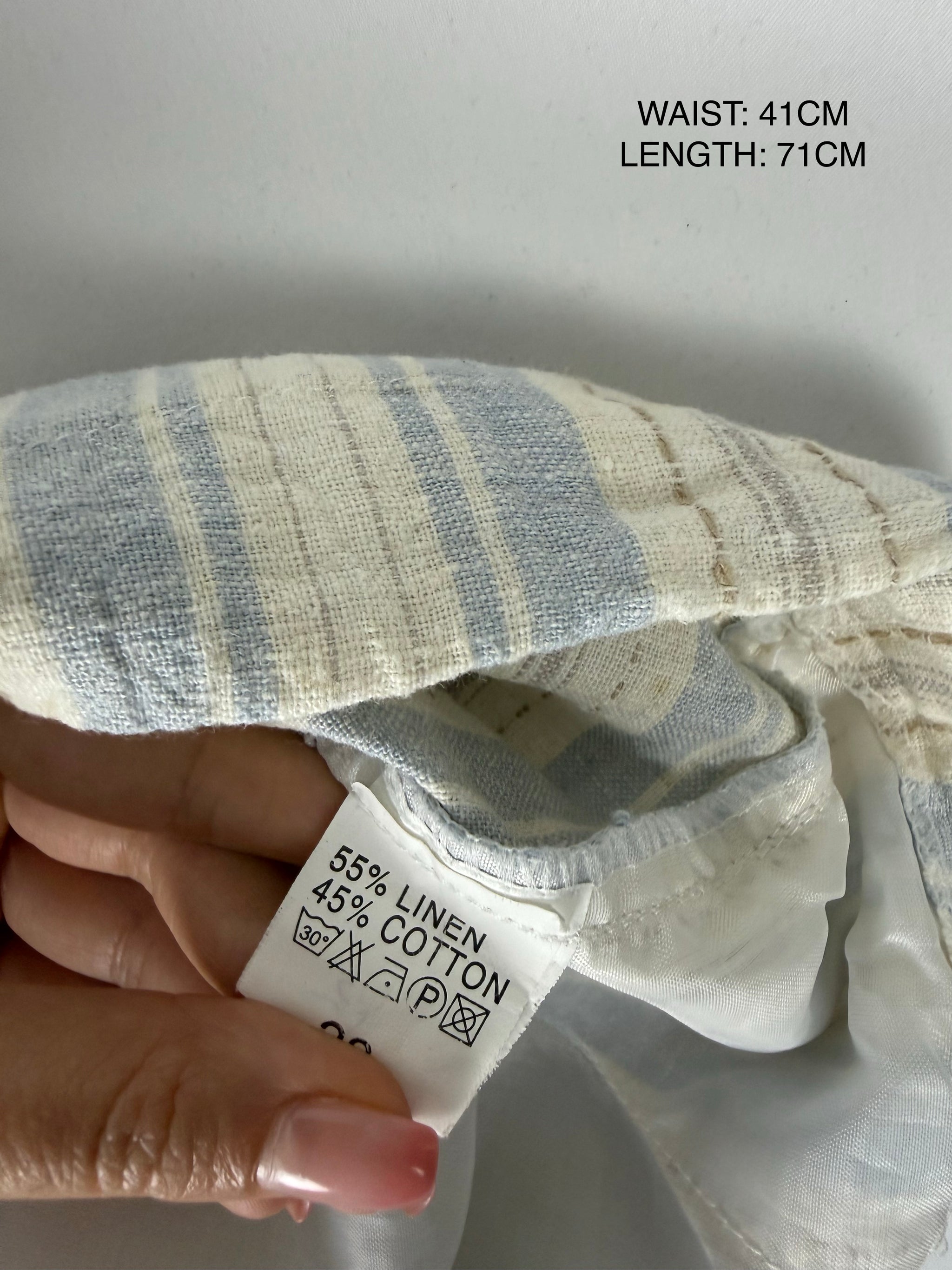 White striped linen capri pants (M)