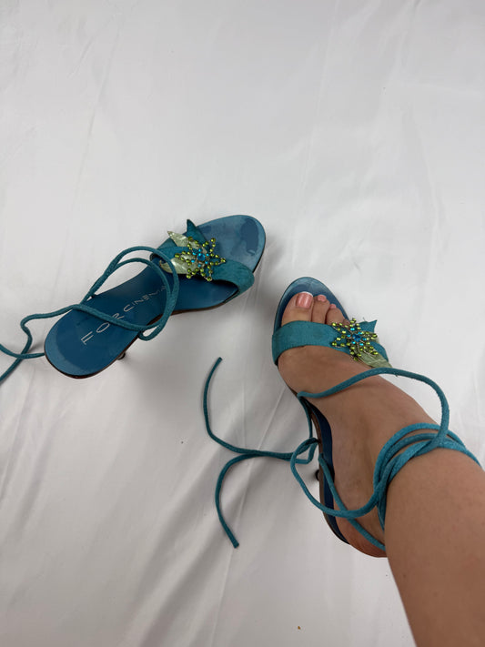 Blue lace up flower appliquée heels (36)