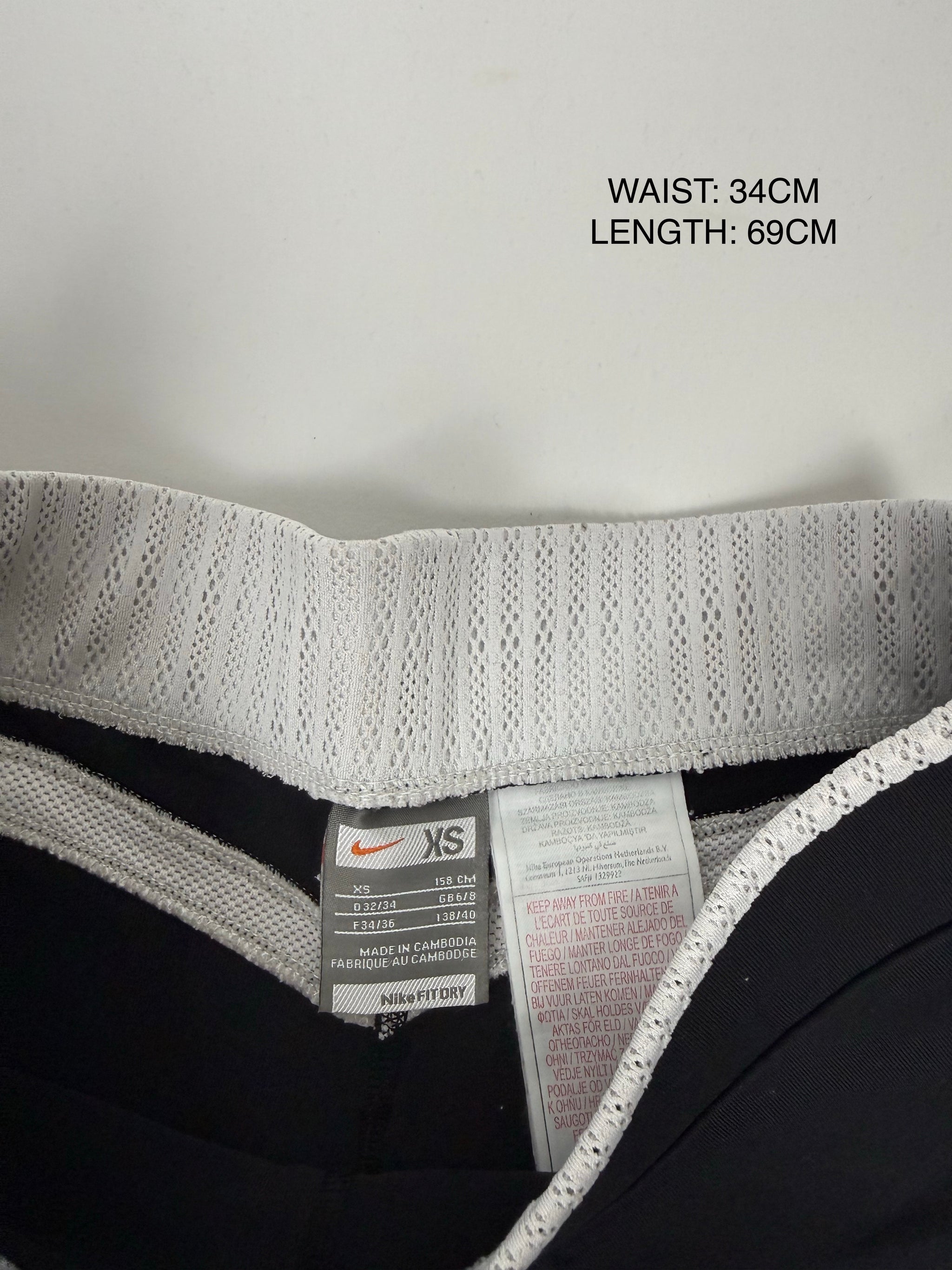 Black activewear capri pants (XS)