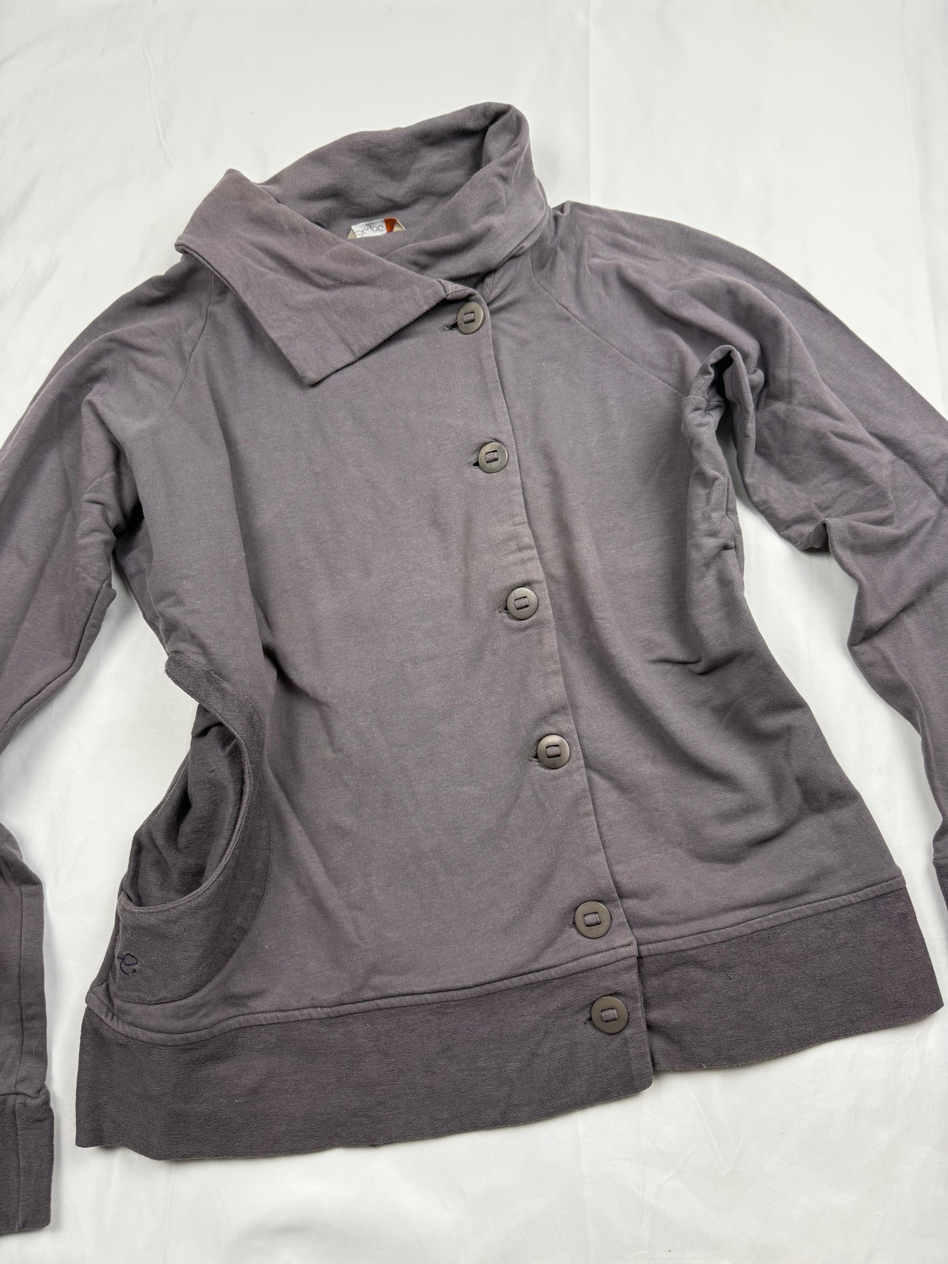 Grey cotton buttons up tight fit jacket (M/L)