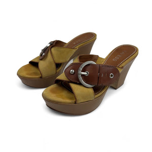 Beige buckle belt mules platform heels (37)