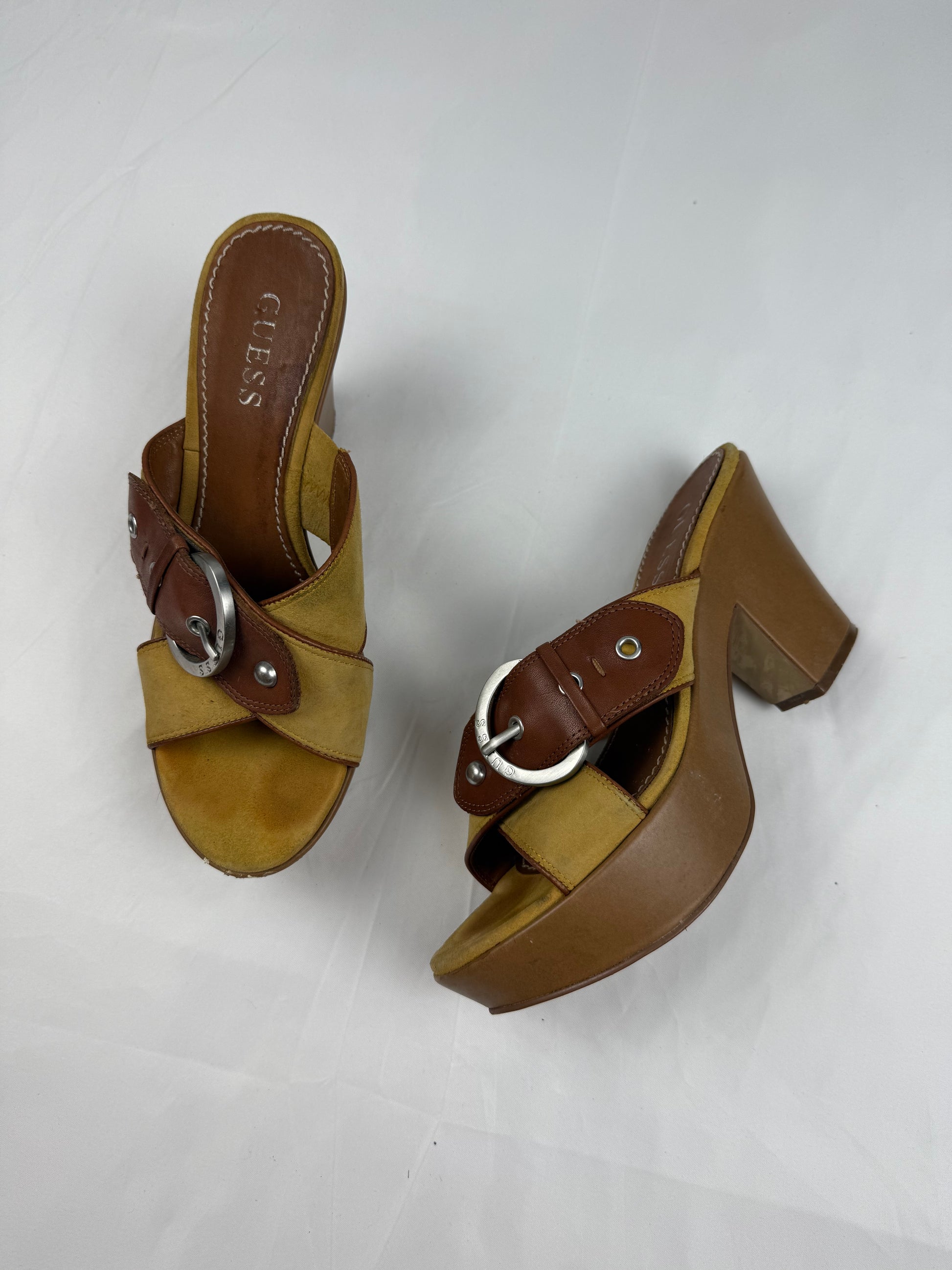Beige buckle belt mules platform heels (37)