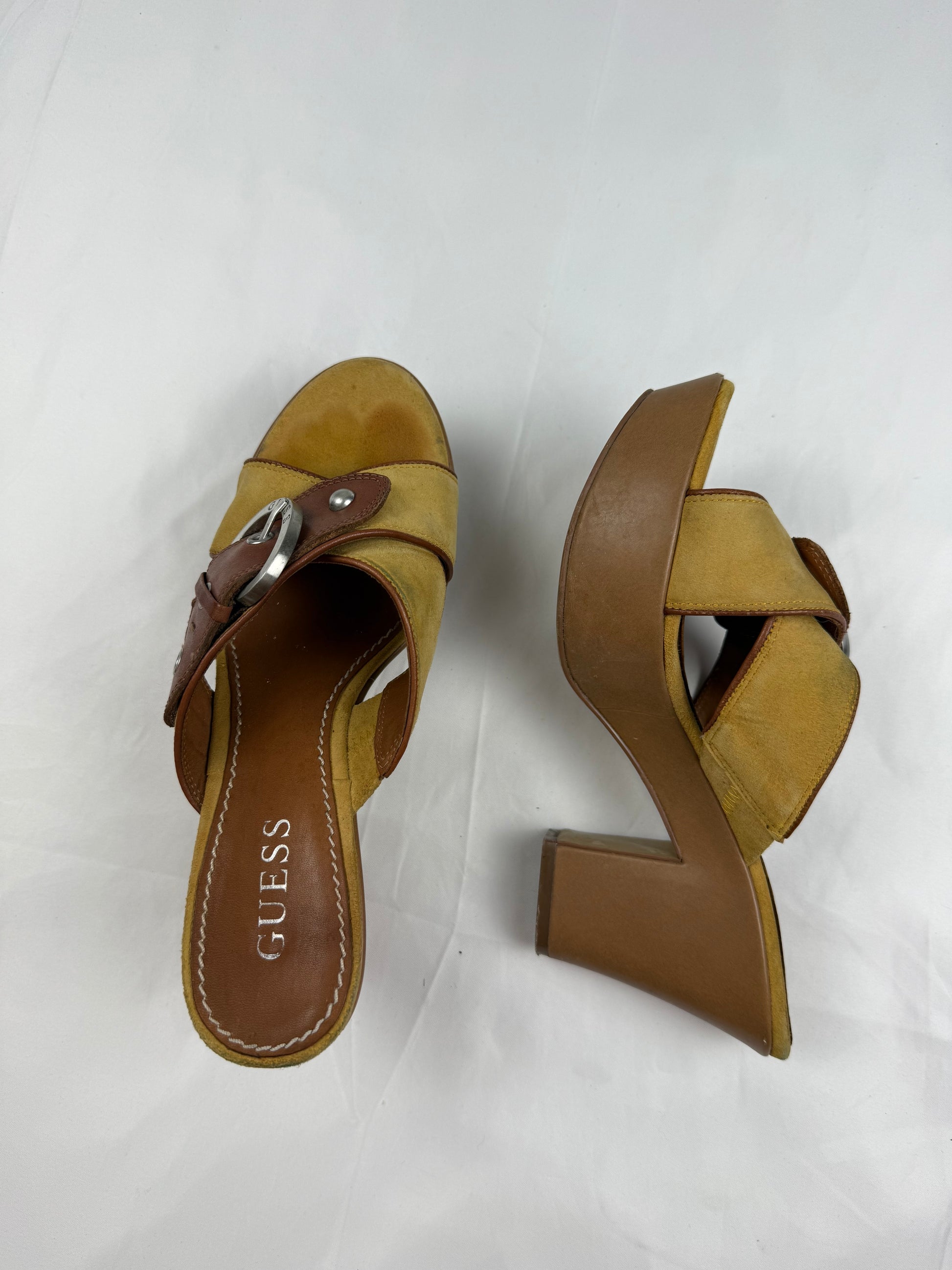 Beige buckle belt mules platform heels (37)