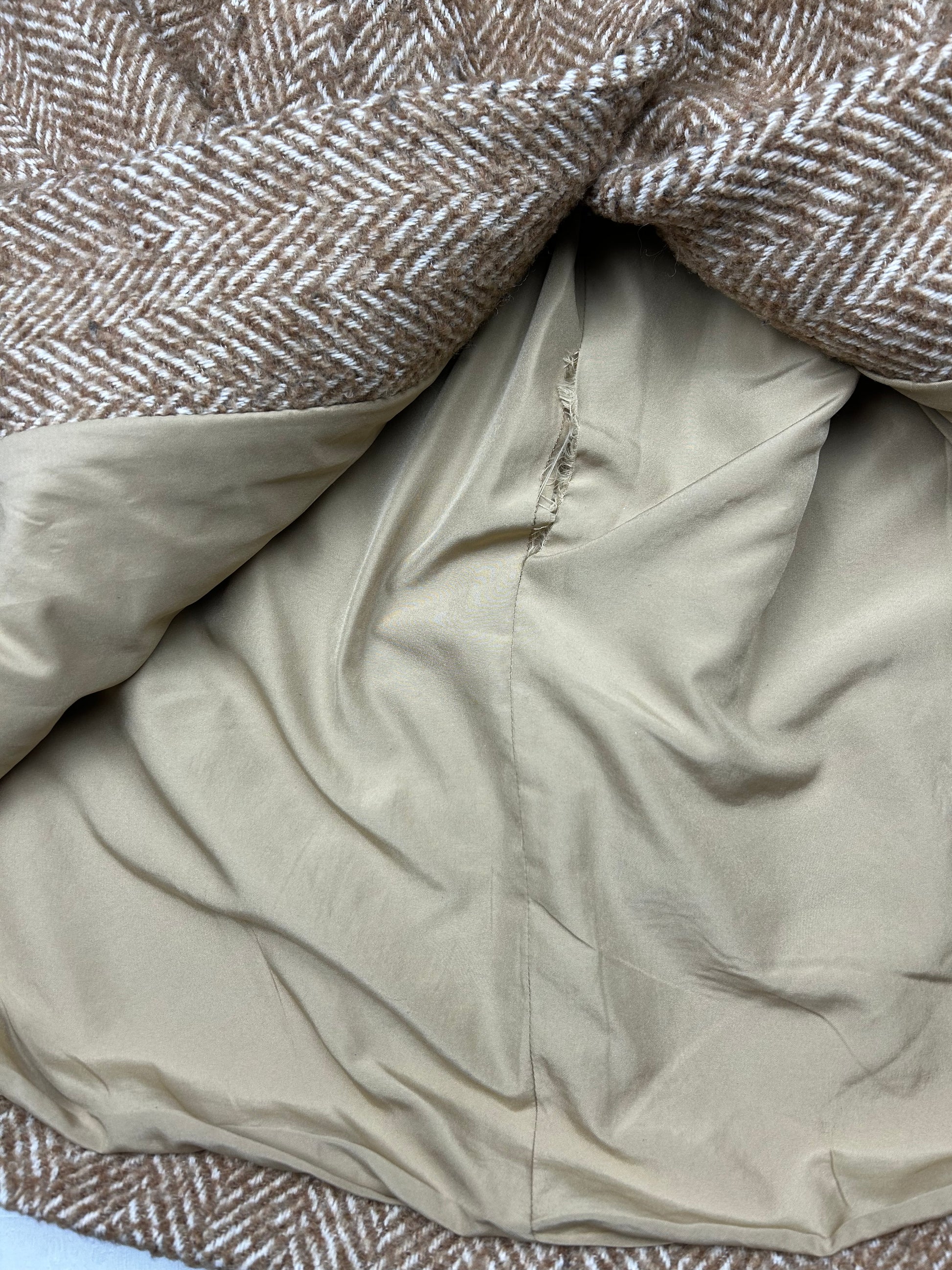 Beige wool trench coat (S/M)