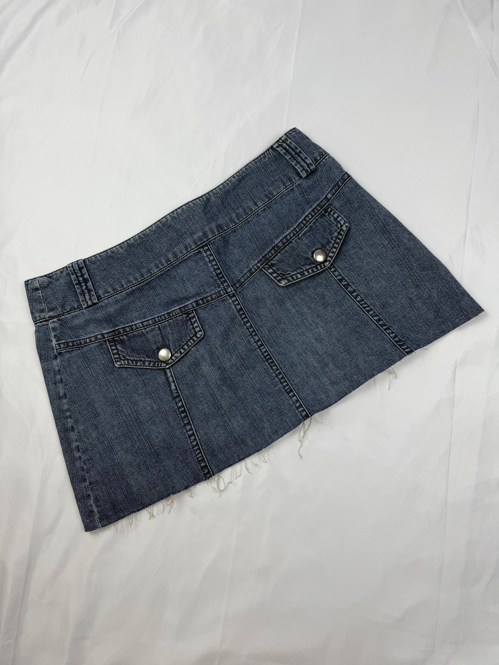 Blue denim low rise cargo mini skirt (S/M)