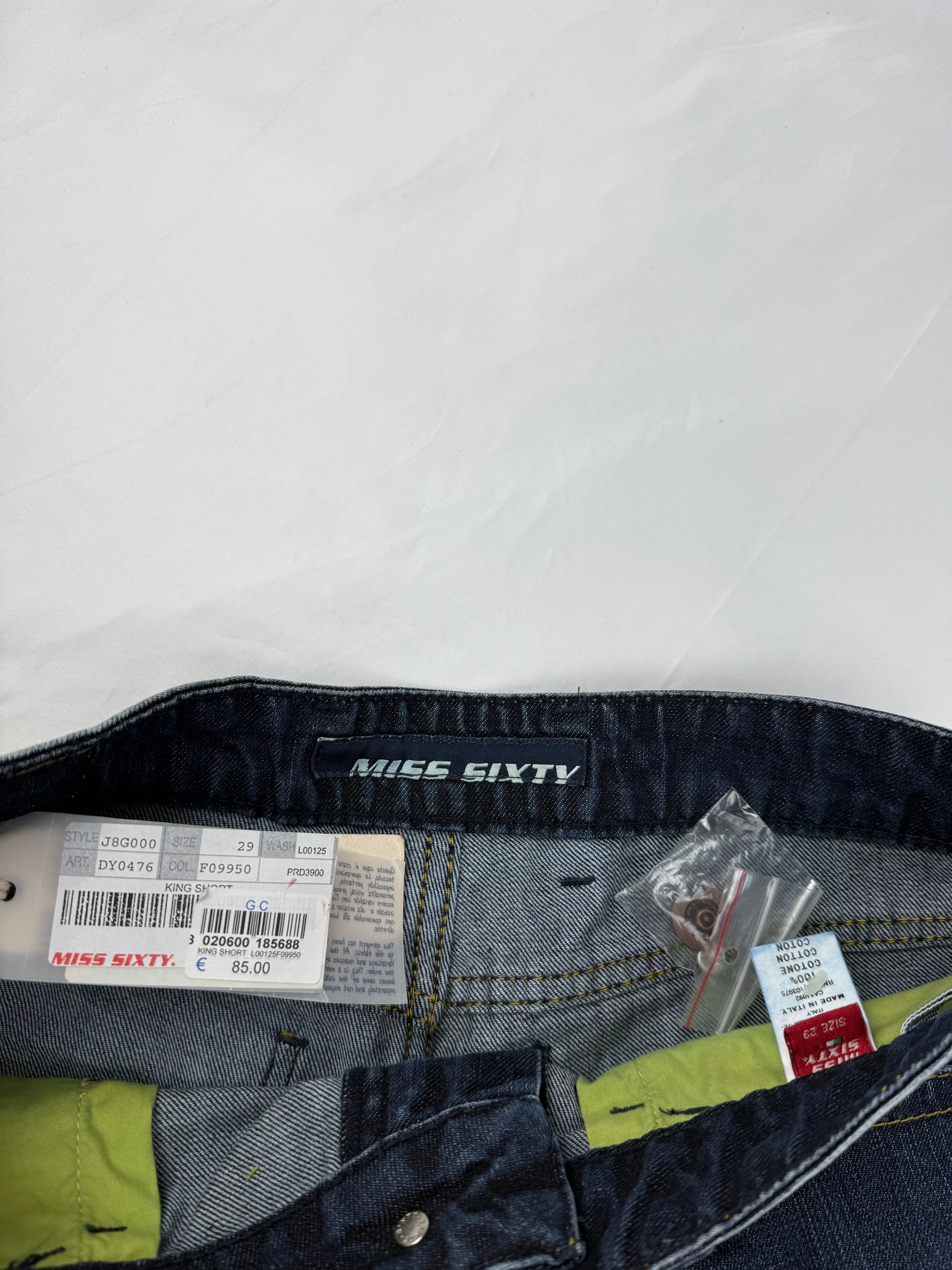 Navy low rise denim mini short (M)