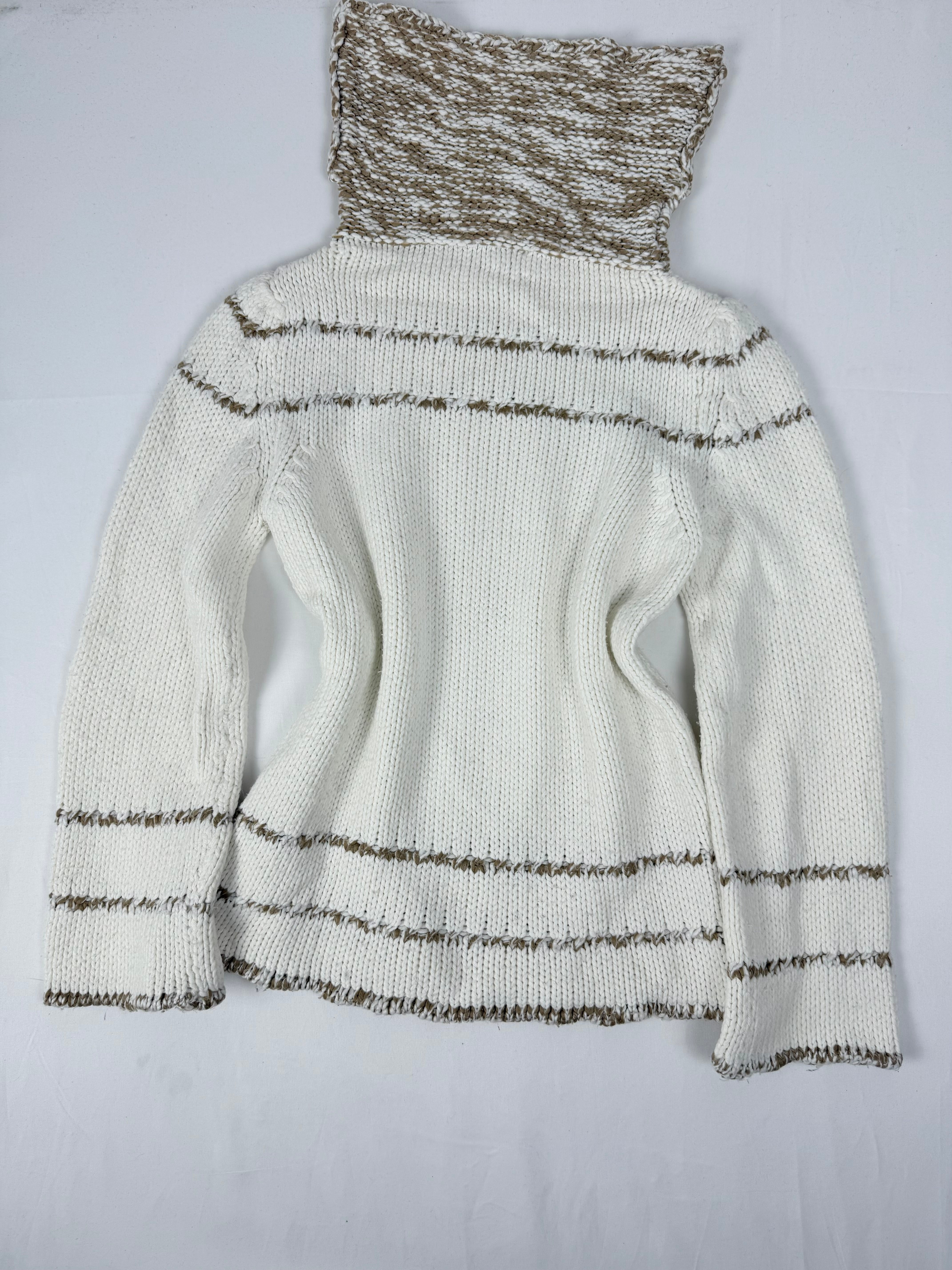 White turtleneck jumper (M)