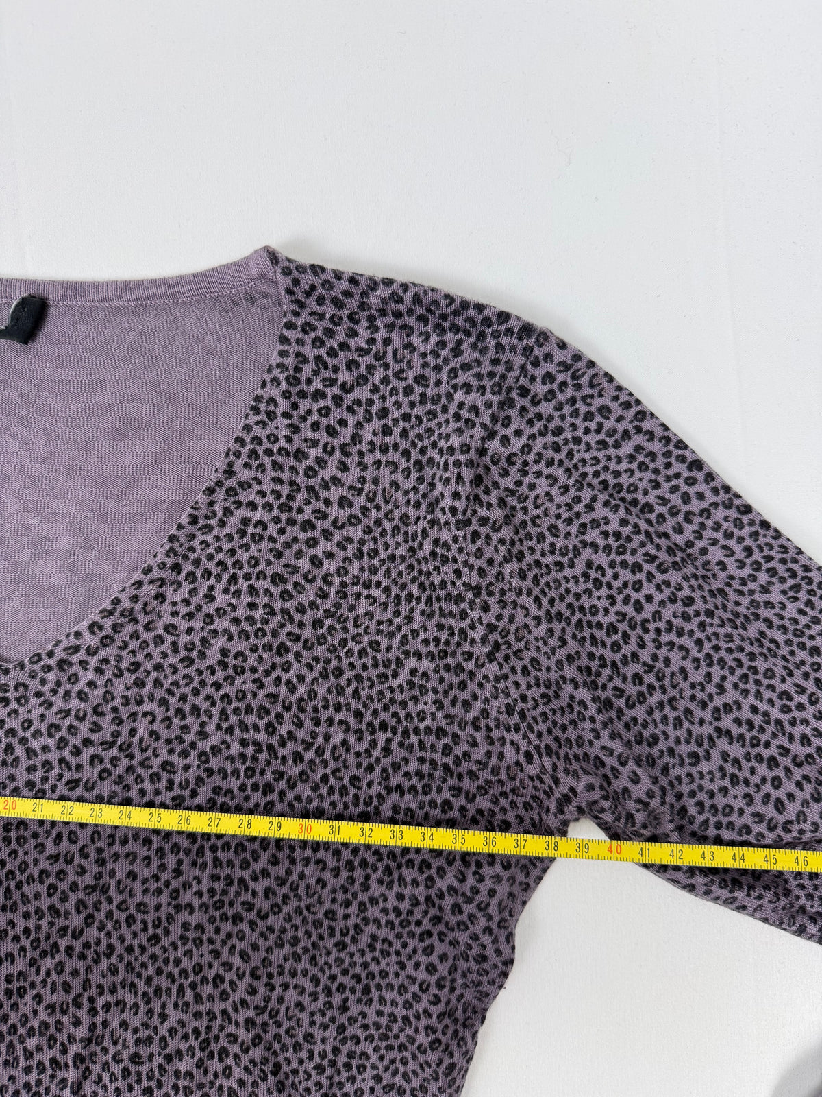 Purple tight fit animal print jumper (S)