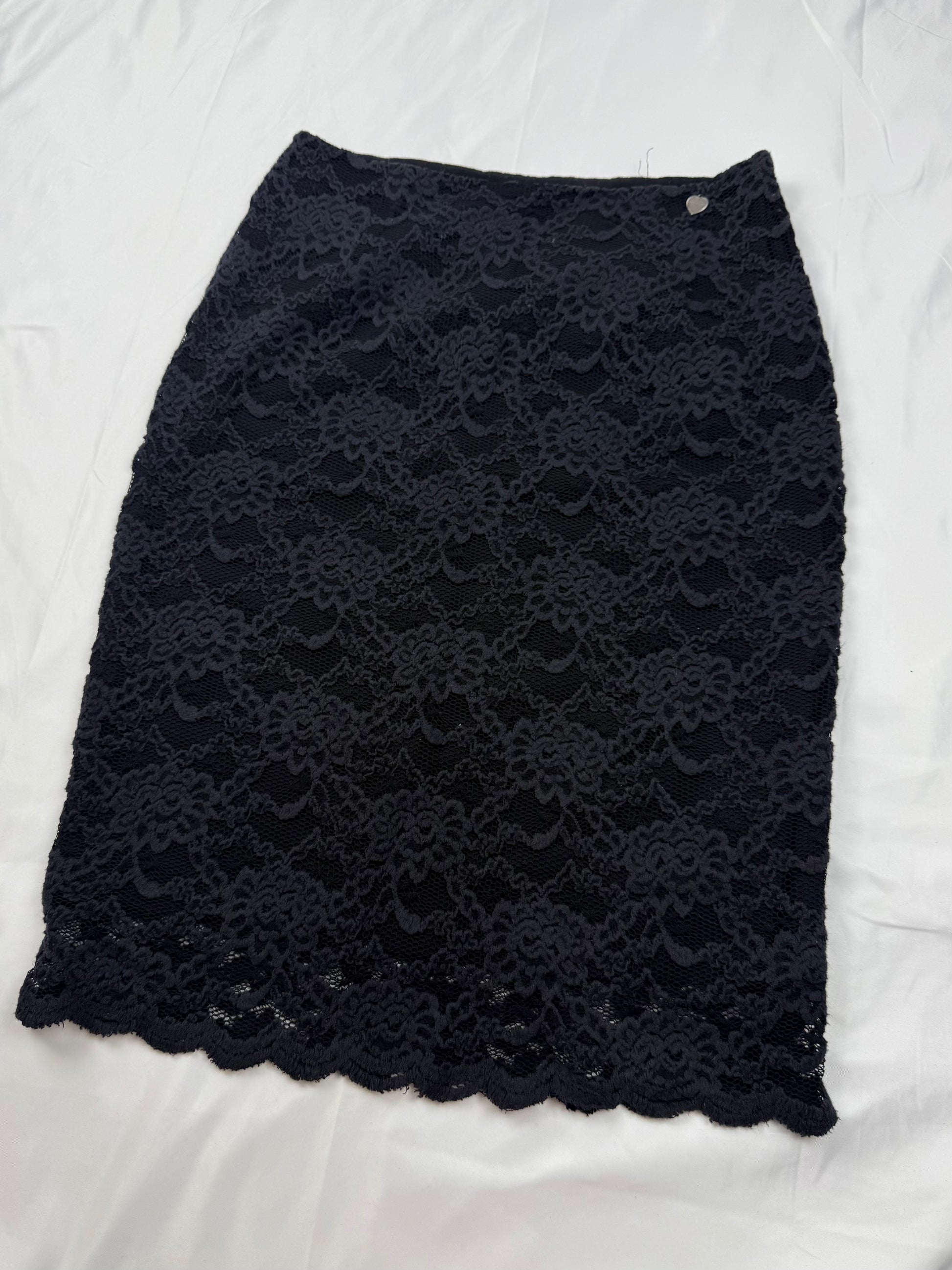 Black lace mesh lined mid skirt (S)