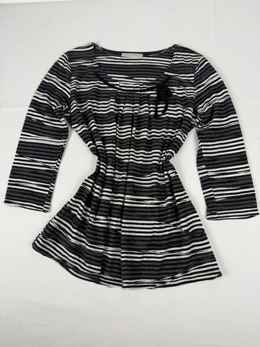 Grey striped 3/4 long sleeves top (XL)