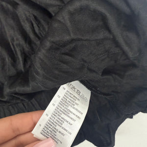 Black tight fit V neck rhinestones tee (S)