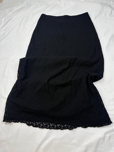 Black lace mesh lined low rise maxi skirt (S)