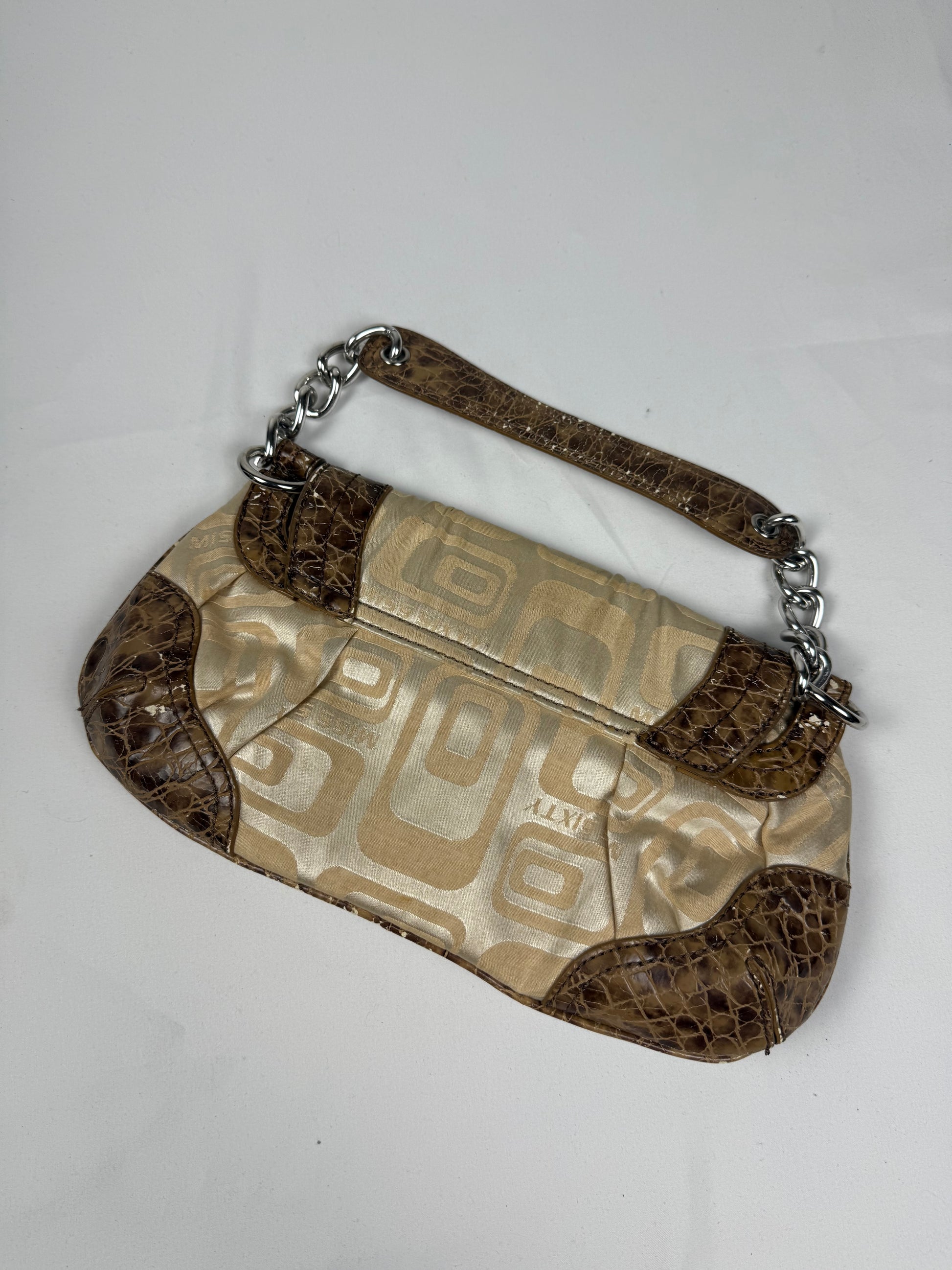 Beige small shoulder bag (27x16cm)