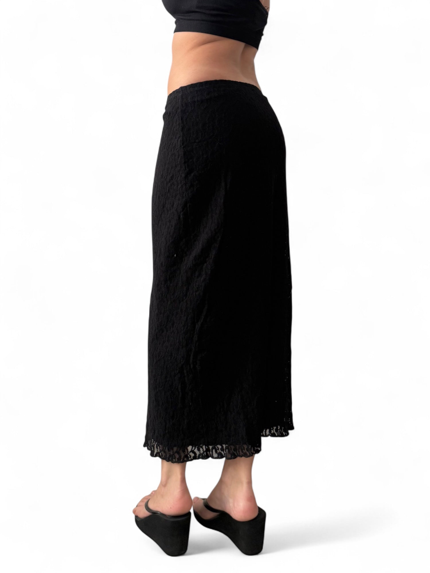 Black lace mesh lined low rise maxi skirt (S)