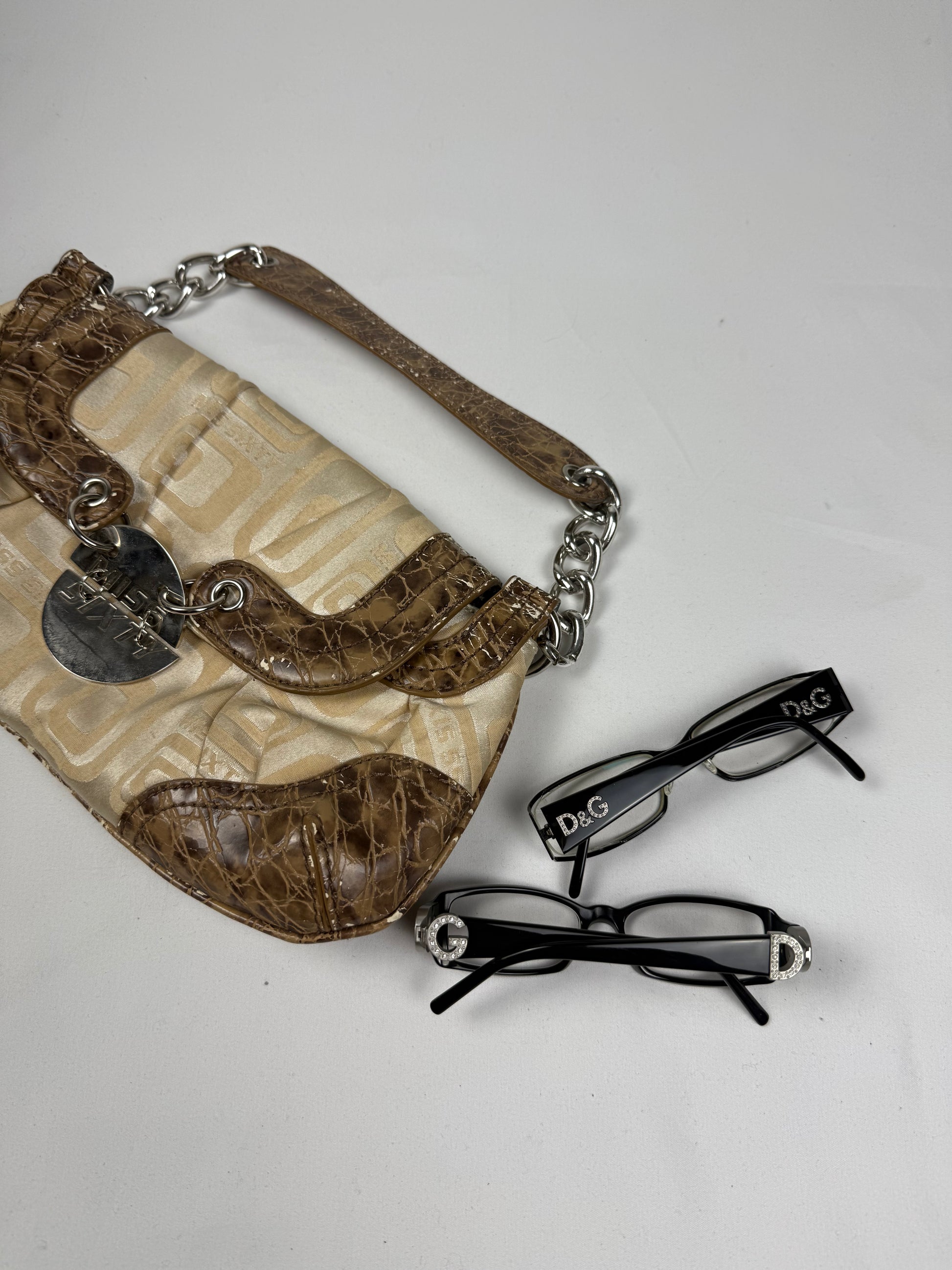 Beige small shoulder bag (27x16cm)