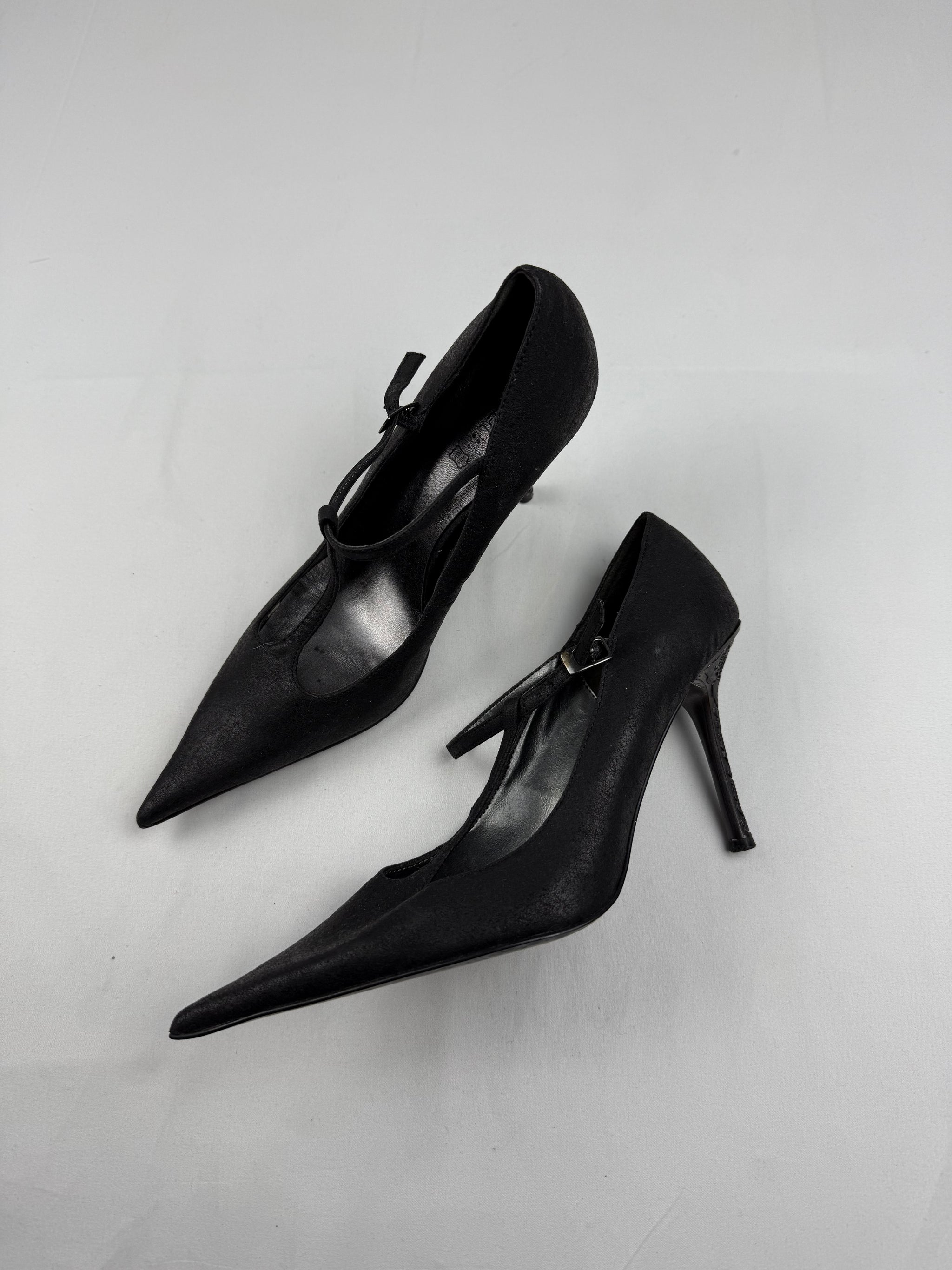 Black real leather pointed toes heels (39)