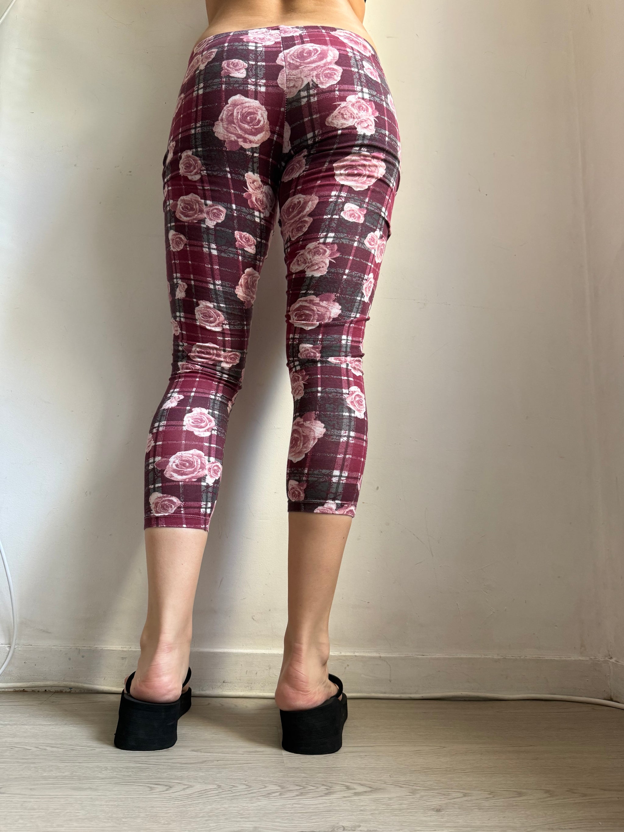 Pink floral leggings capri pants (S)