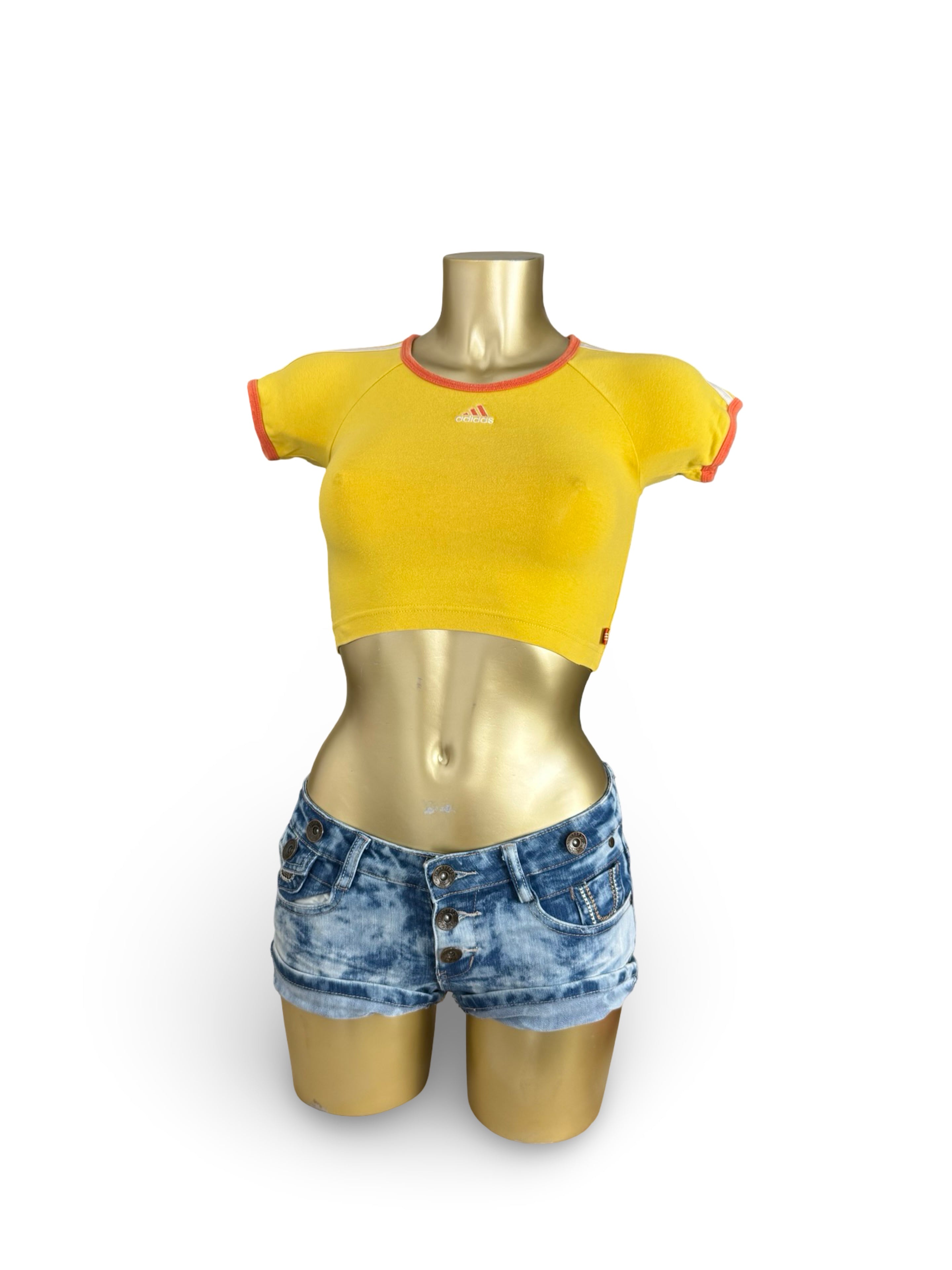 Yellow tight fit activewear crop tee (XS)
