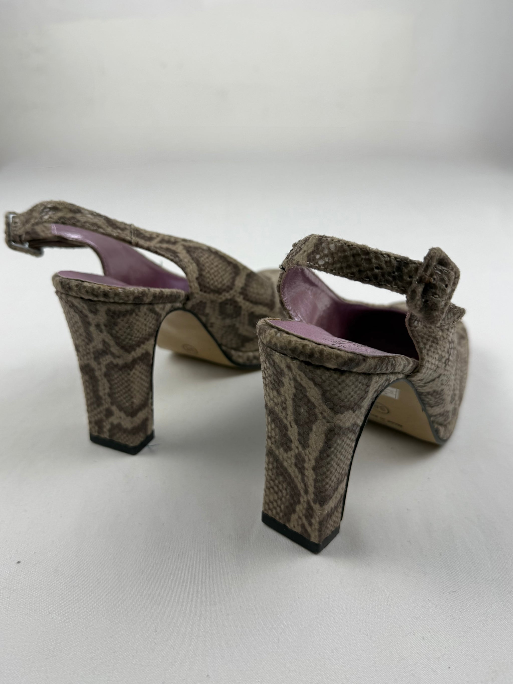 Beige snake square toes 100% leather heels (38)