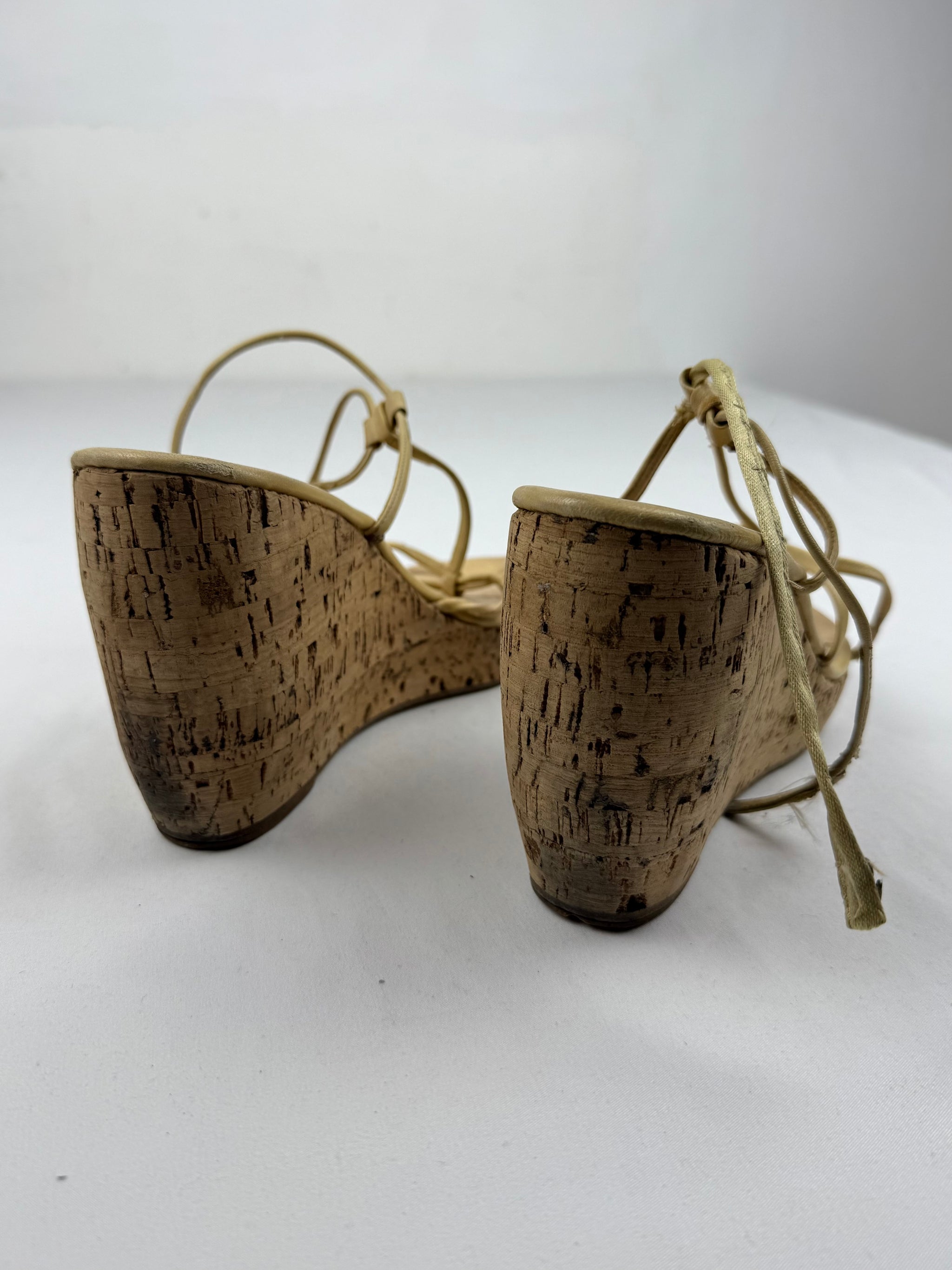 Beige real leather wedge heels (39.5)