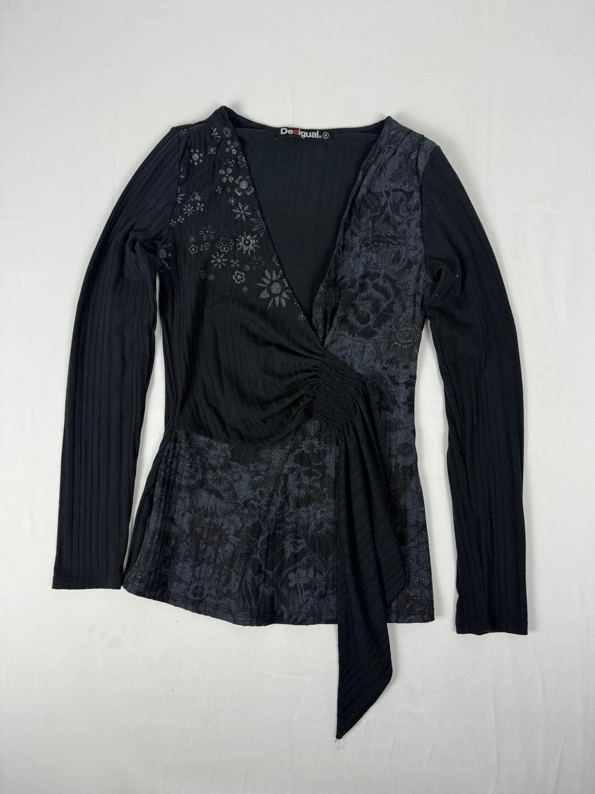 Black graphic long sleeves top (S/M)