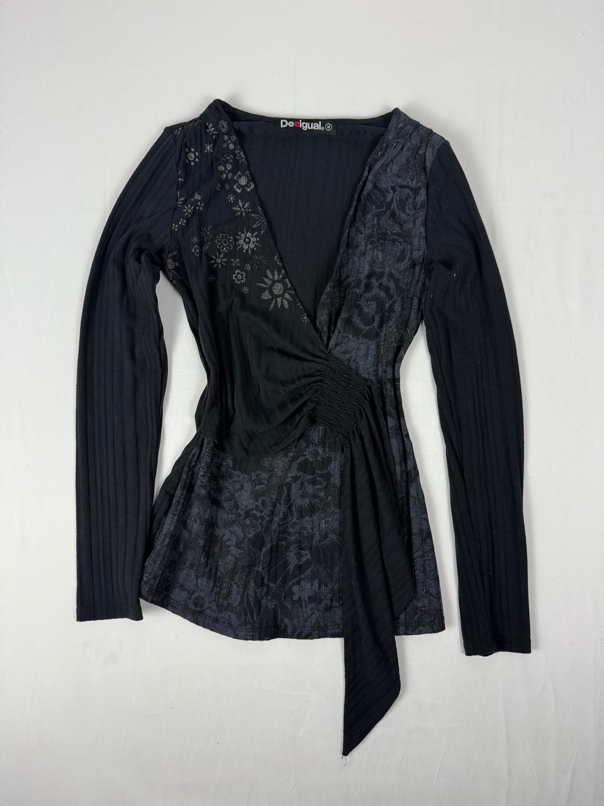 Black graphic long sleeves top (S/M)