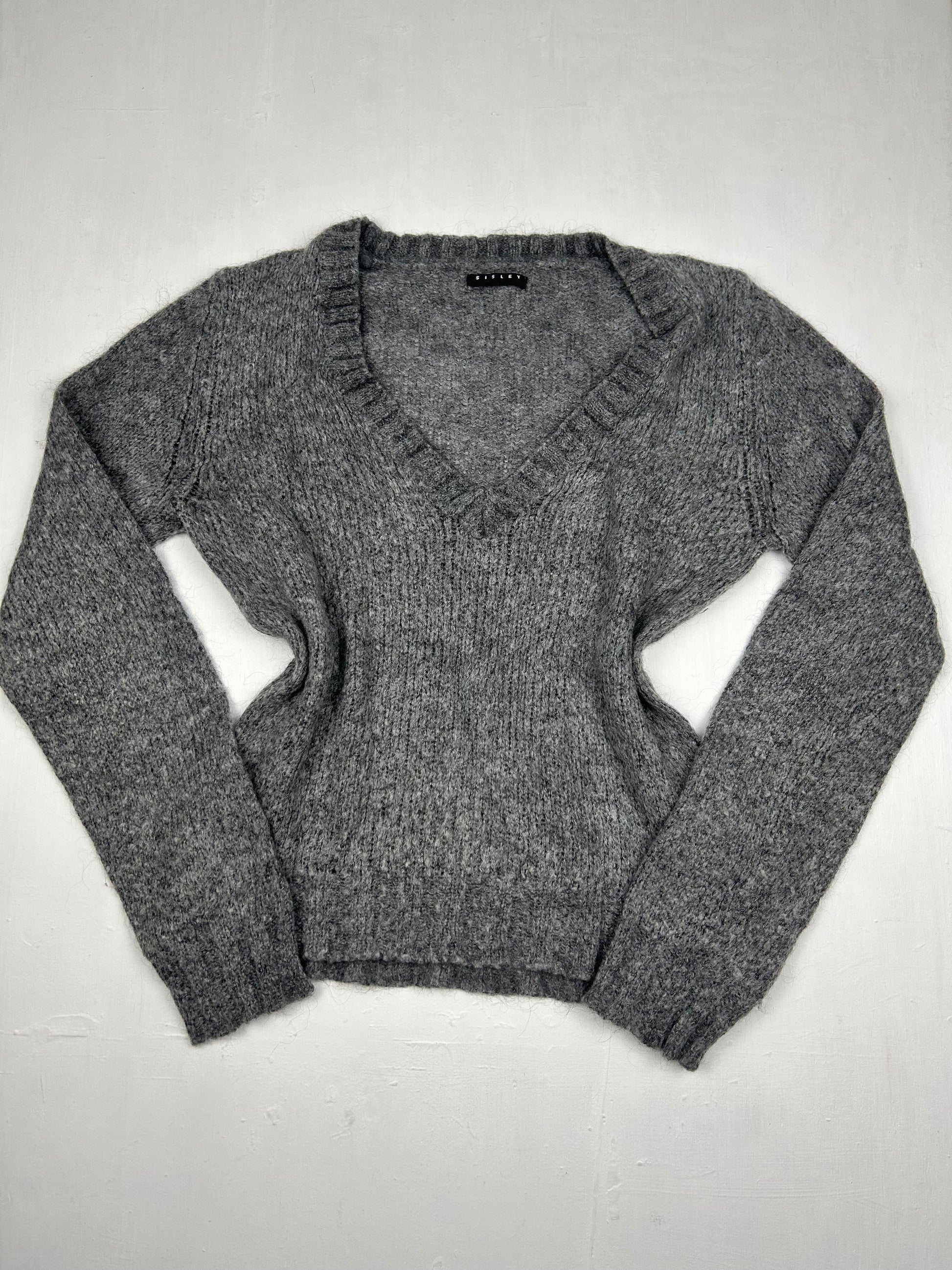 Grey V neck  jumper (S/M)