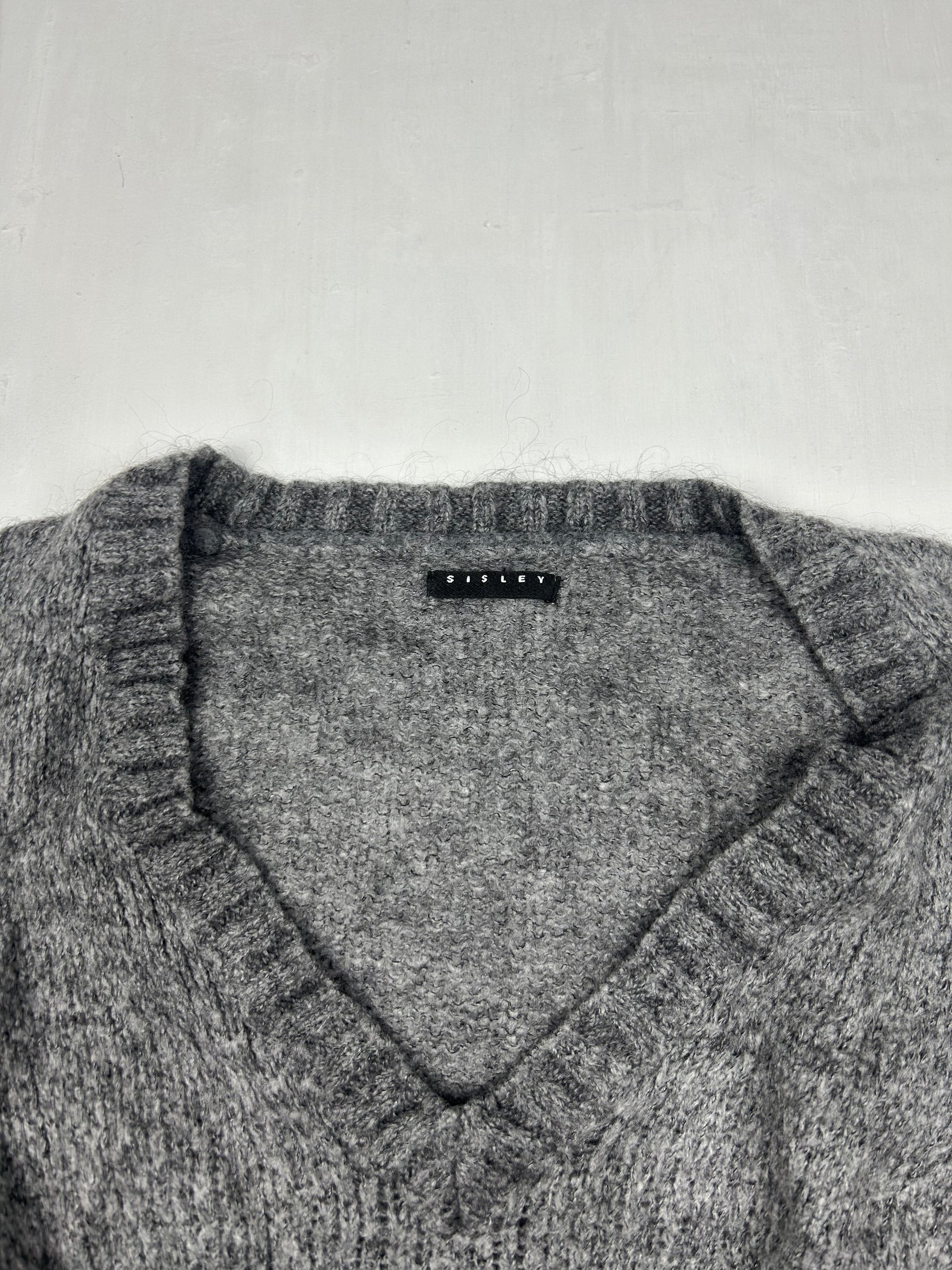 Grey V neck  jumper (S/M)