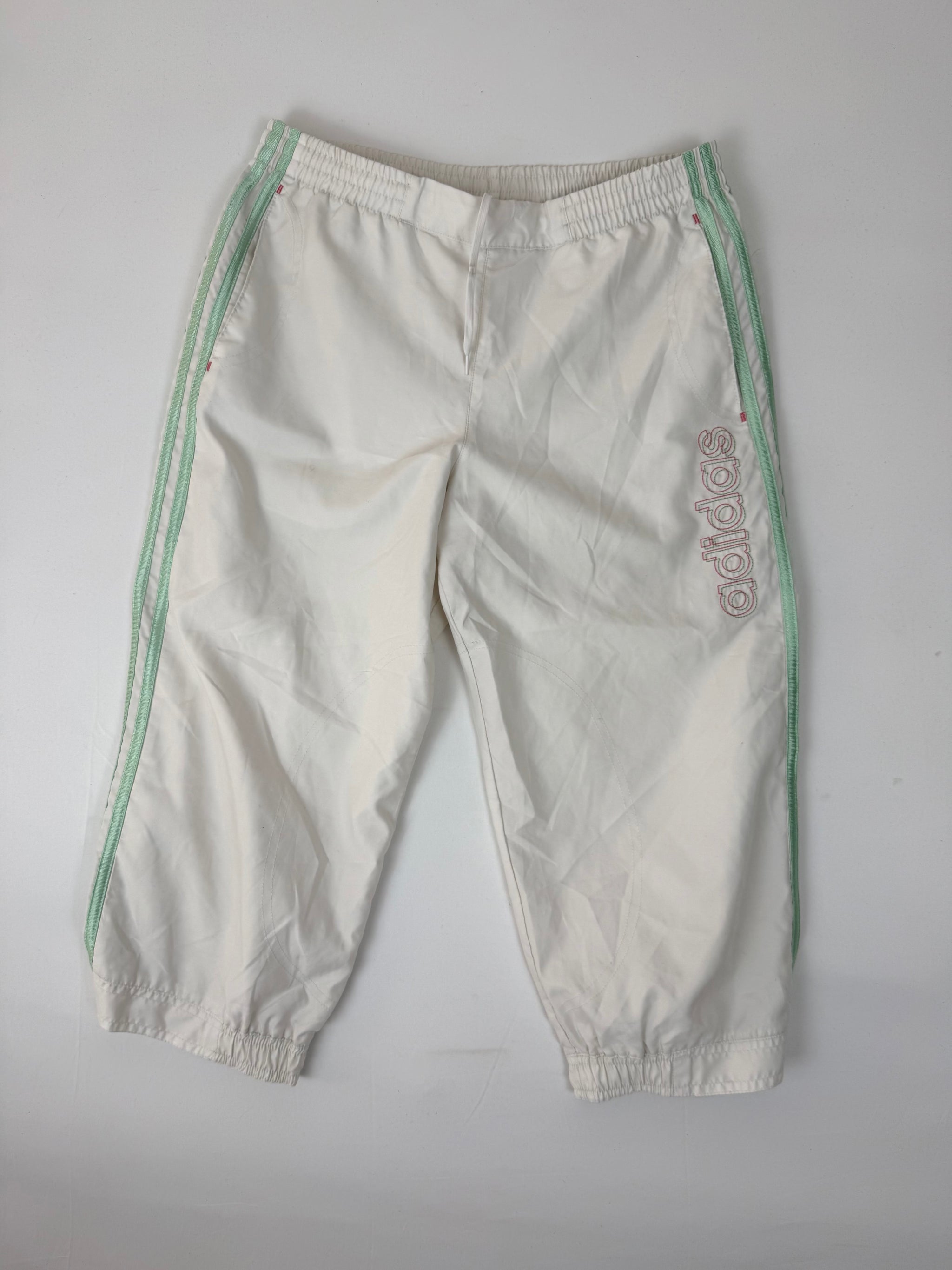 White activewear low rise capri pants (S)