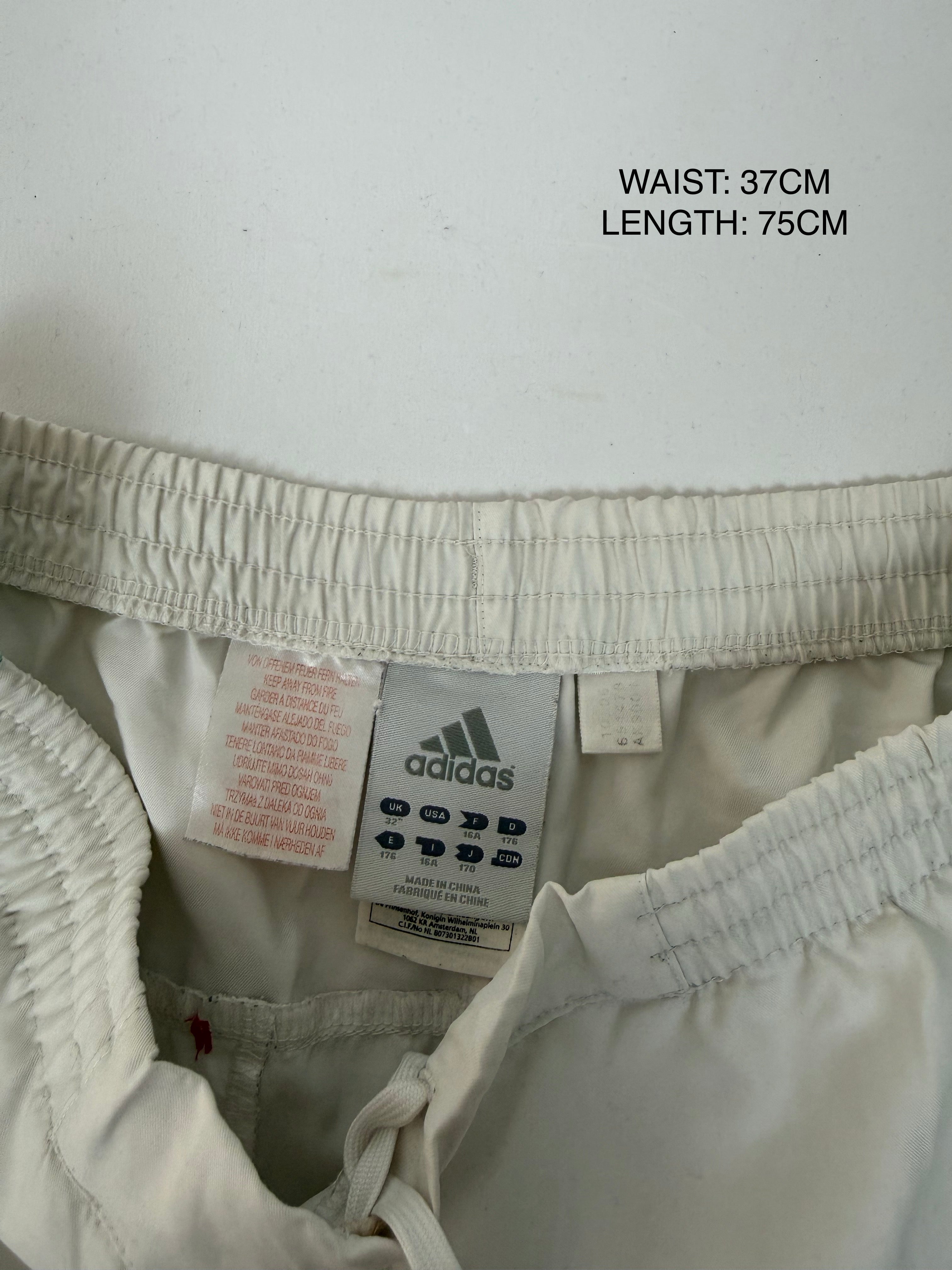 White activewear low rise capri pants (S)