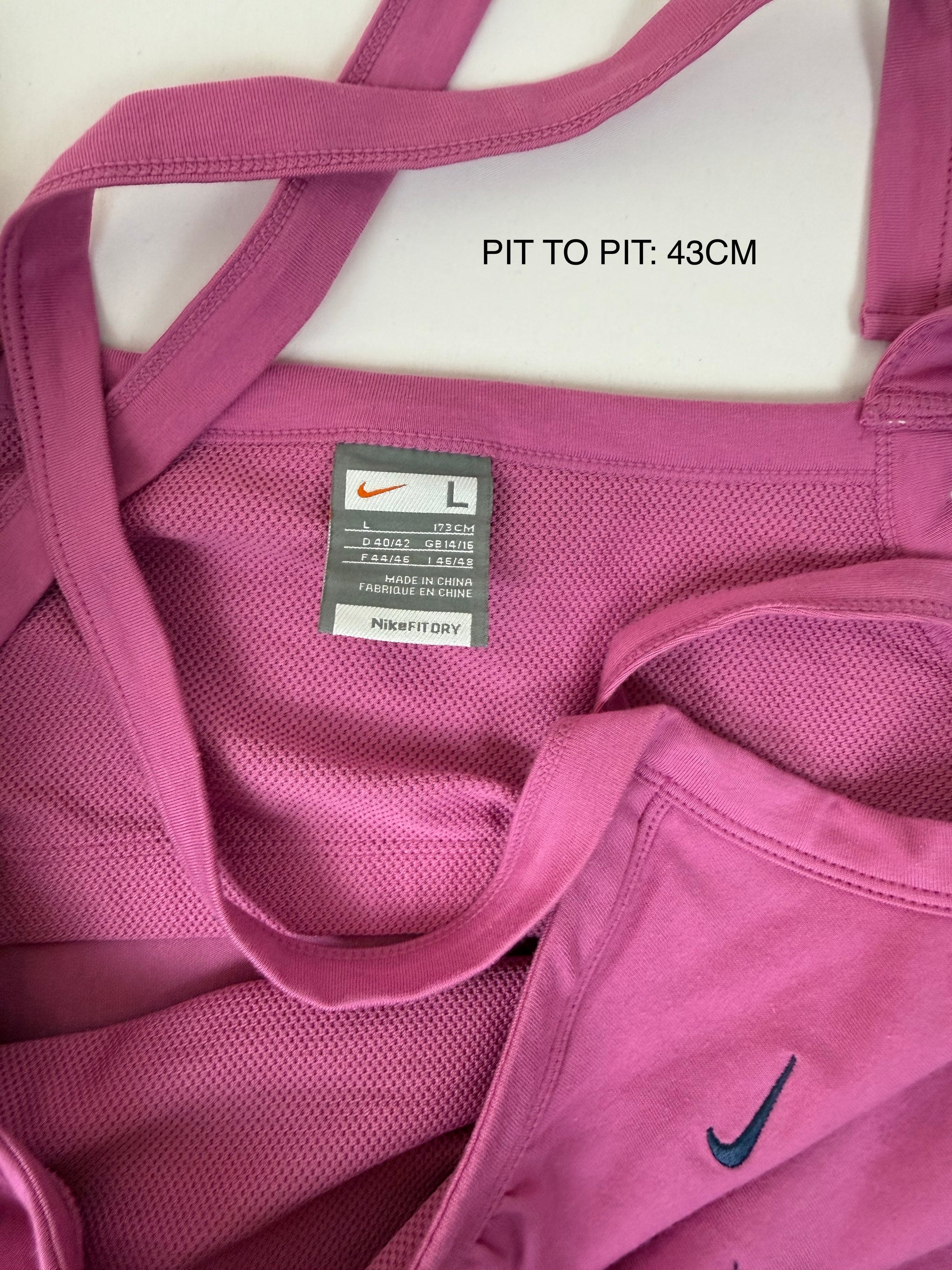 Pink activewear top with built-in bra (L)