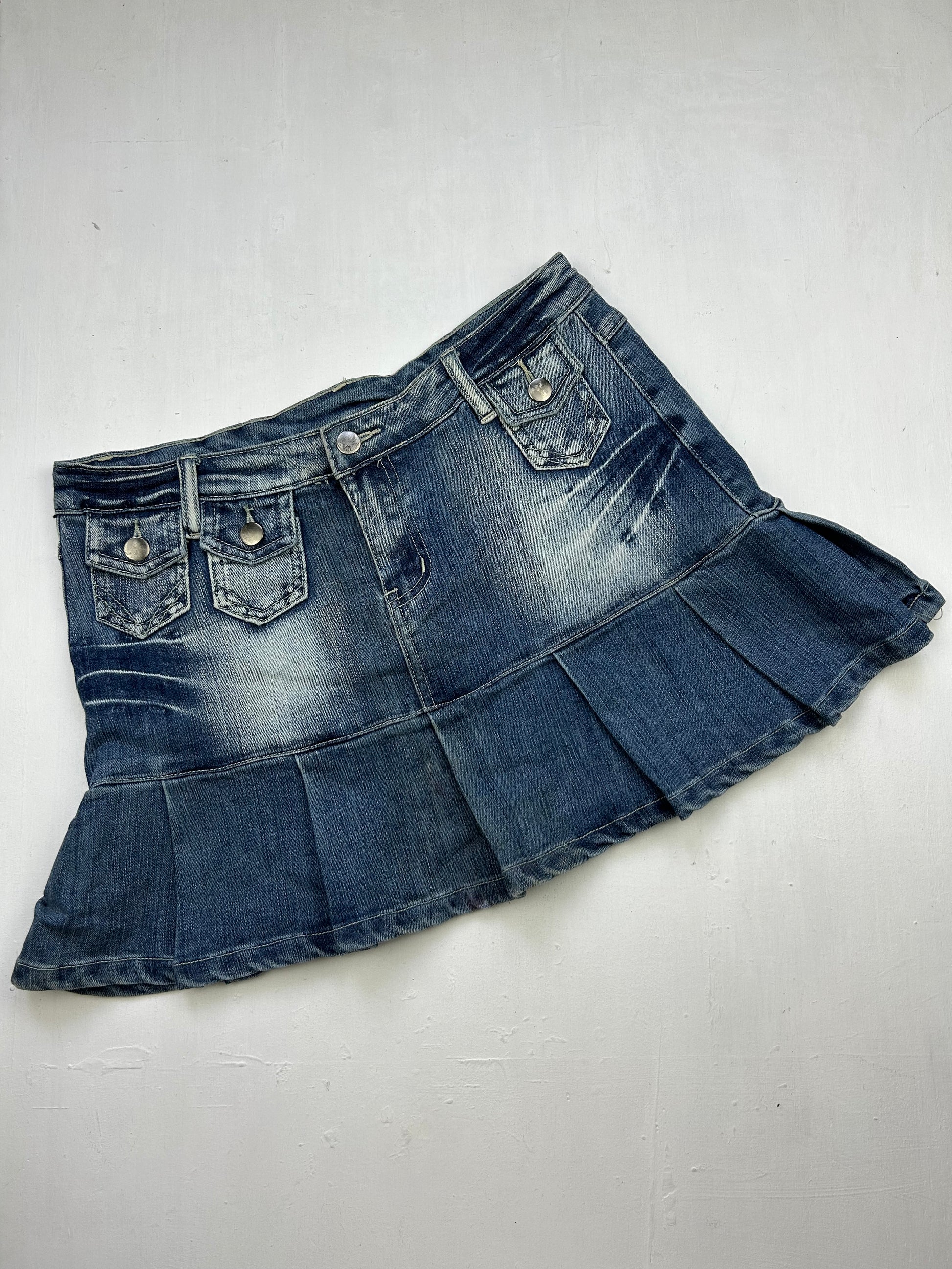 Blue denim low rise pleated mini skirt (S)