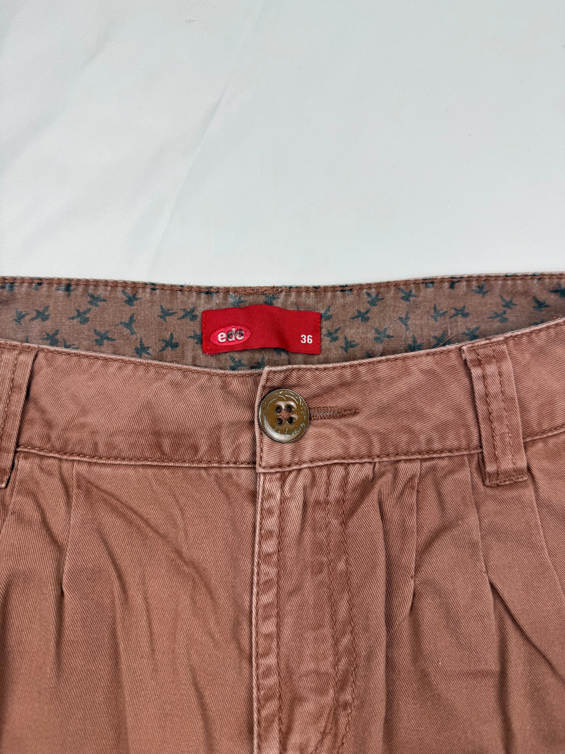 Camel cotton low rise cargo mini skirt (M)