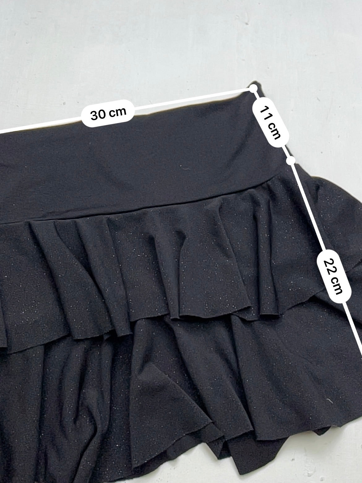 Black glitters low rise mini pleated skirt (S)