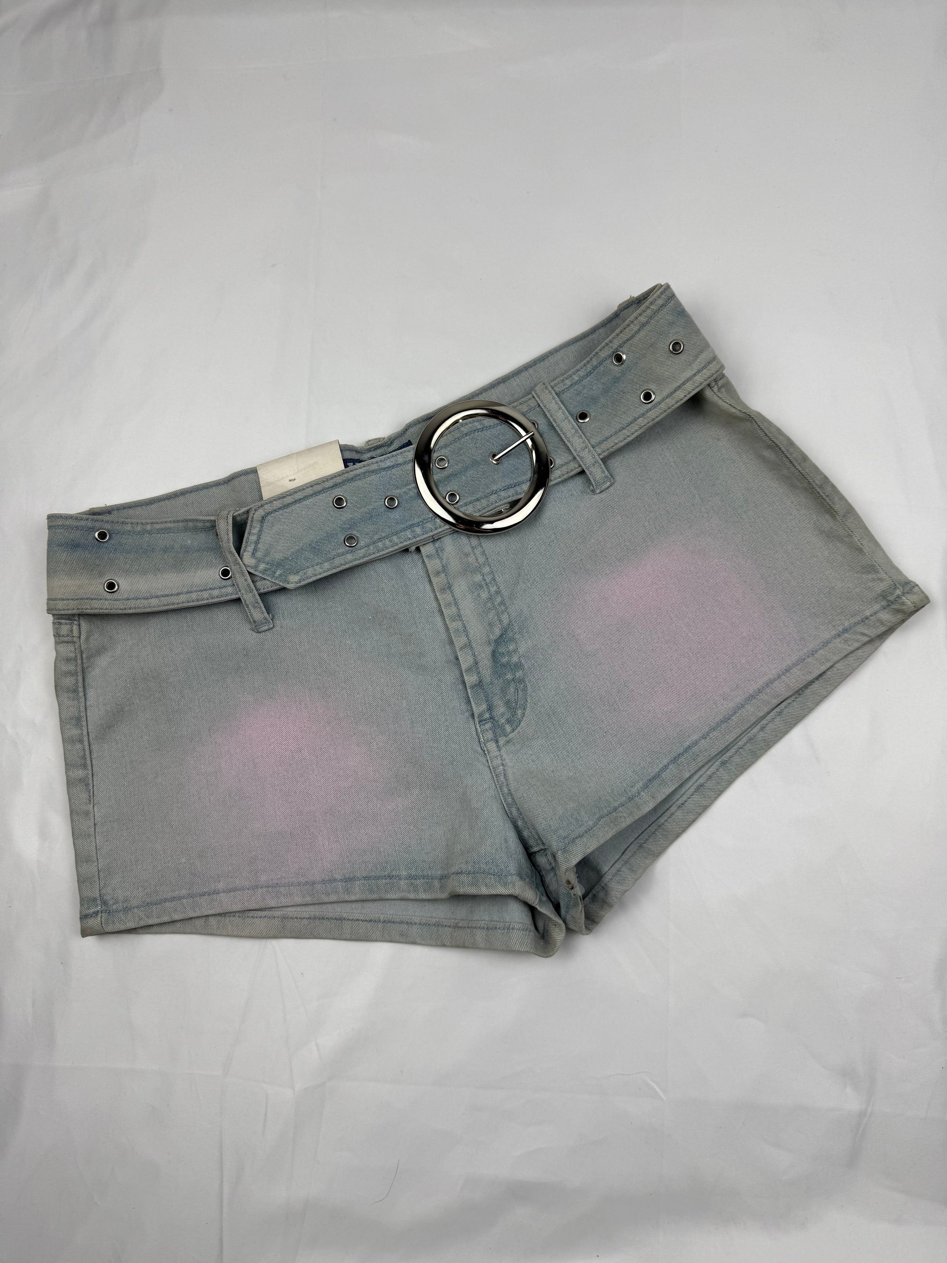 Blue denim low rise mini short with belt (M/L)