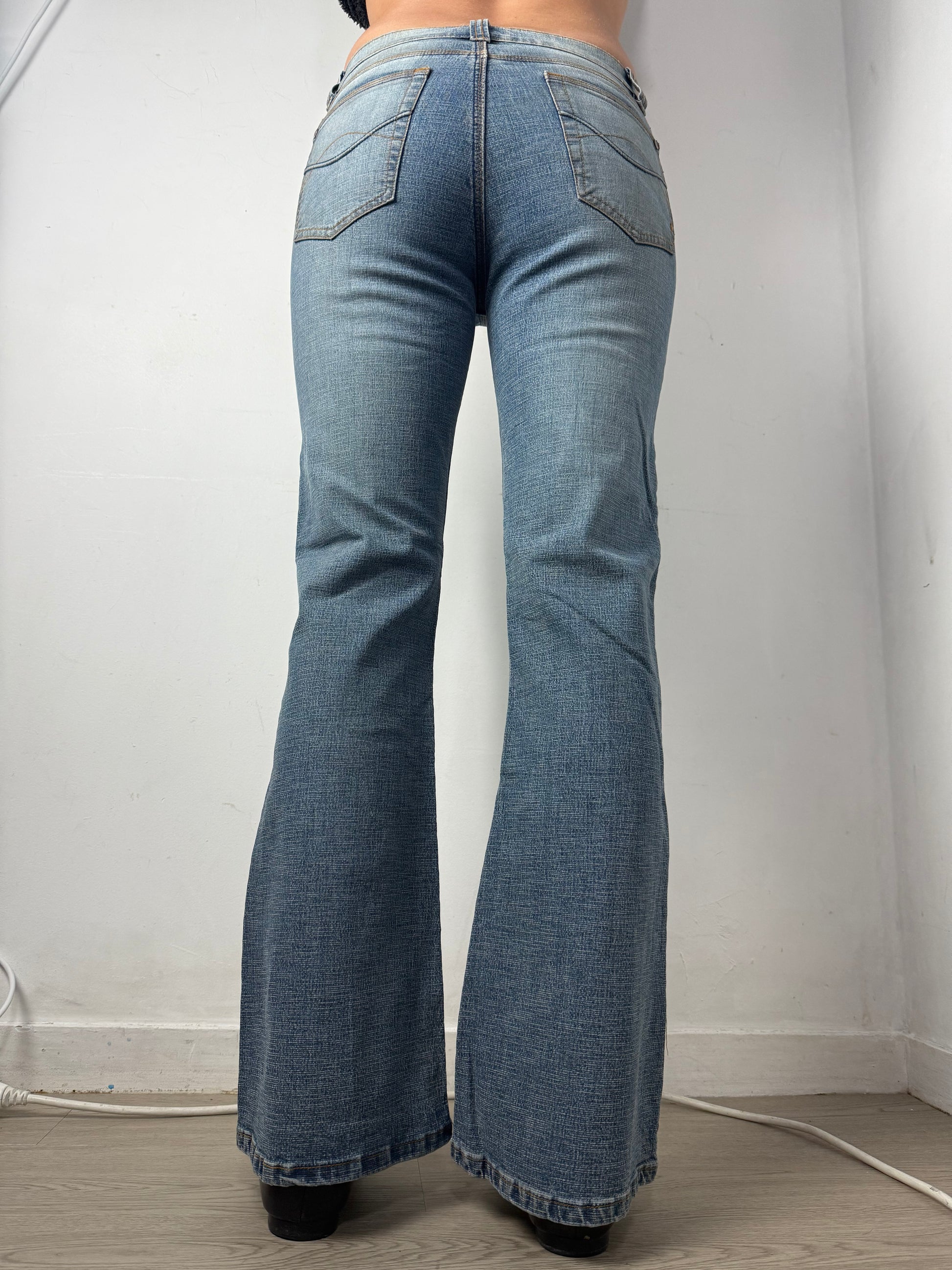 Blue denim low rise flare pants (S)